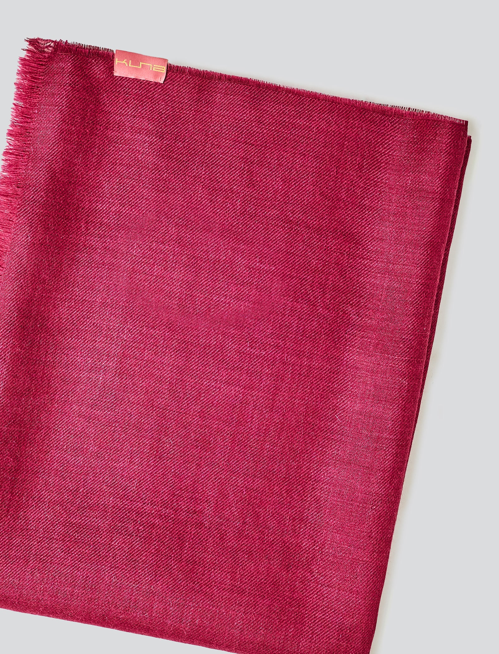 Mantón Amareto Alpaca Bebé Color Cereza