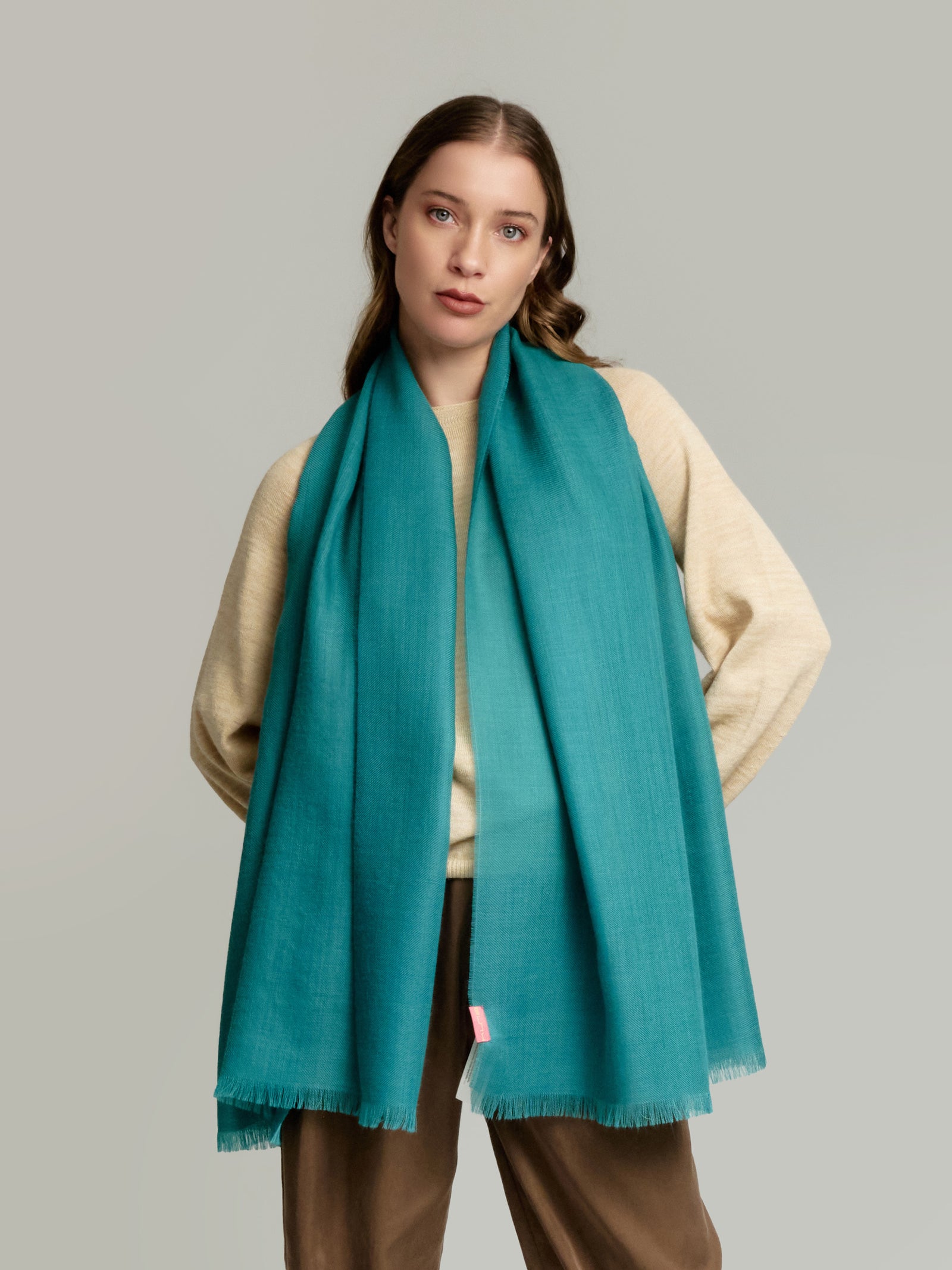 Amareto Shawl Baby Alpaca Color Turquoise