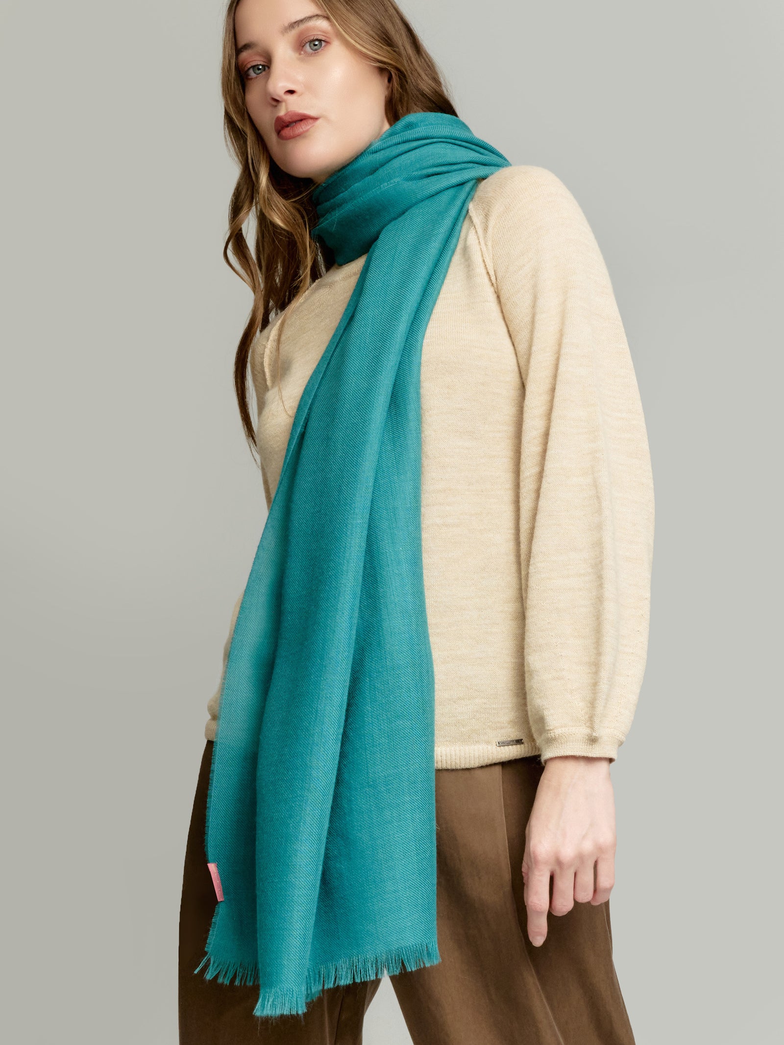 Amareto Shawl Baby Alpaca Color Turquoise