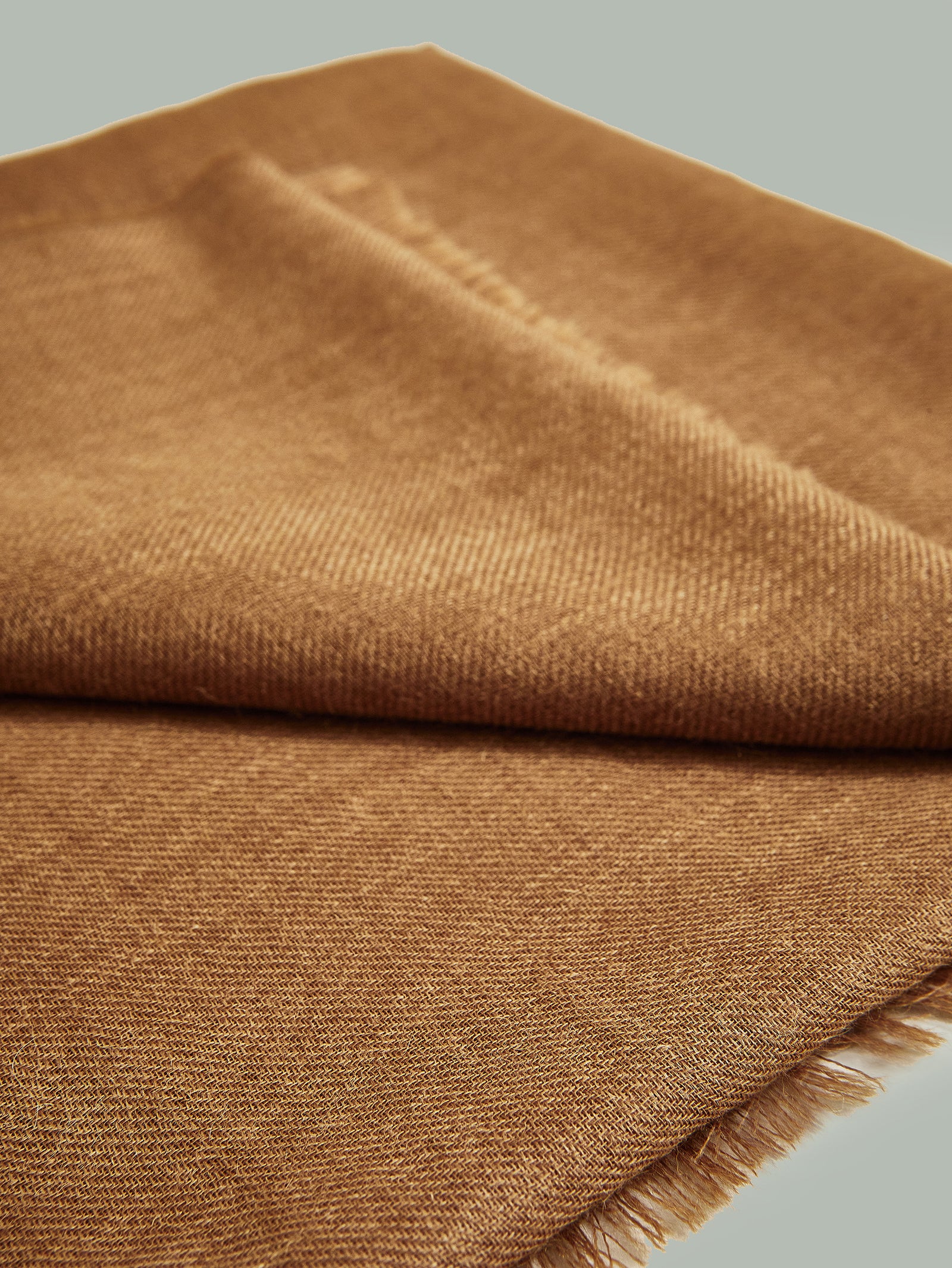 Amareto Shawl Baby Alpaca Color Camel