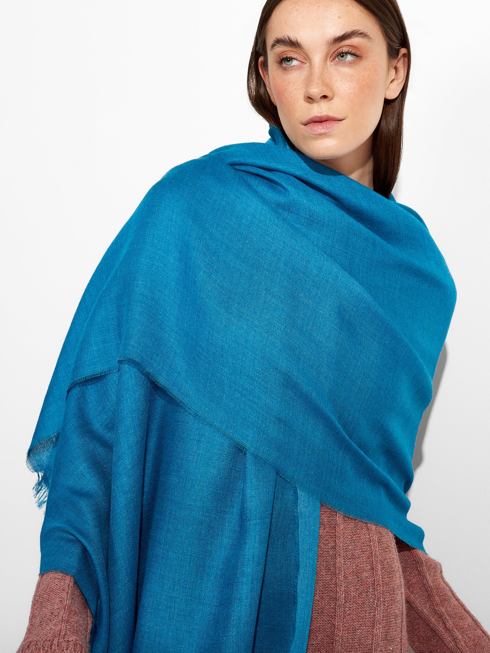 Manta Amareto de Baby Alpaca Color Turquesa