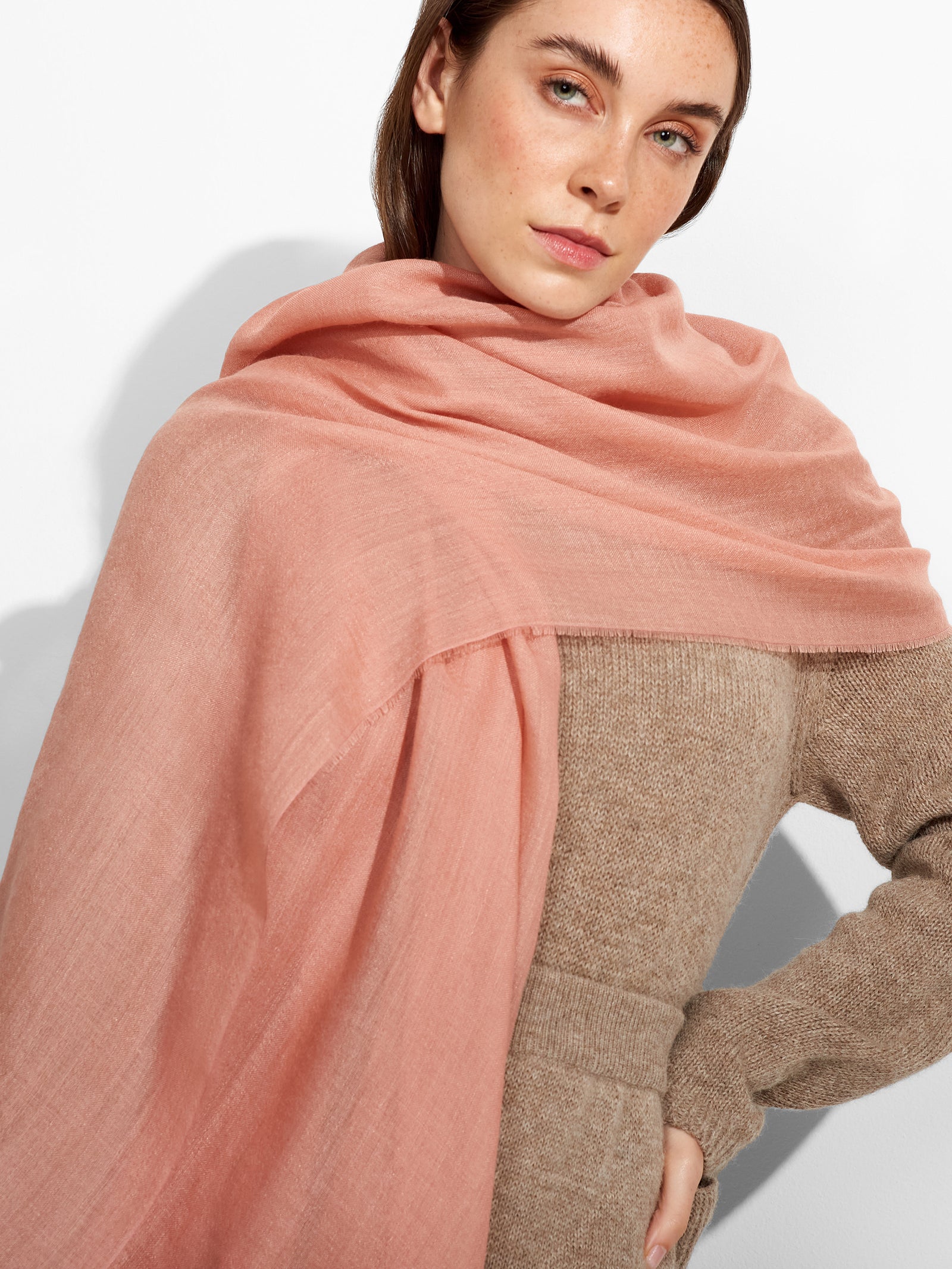 Alondra Shawl Baby Alpaca Color Pink