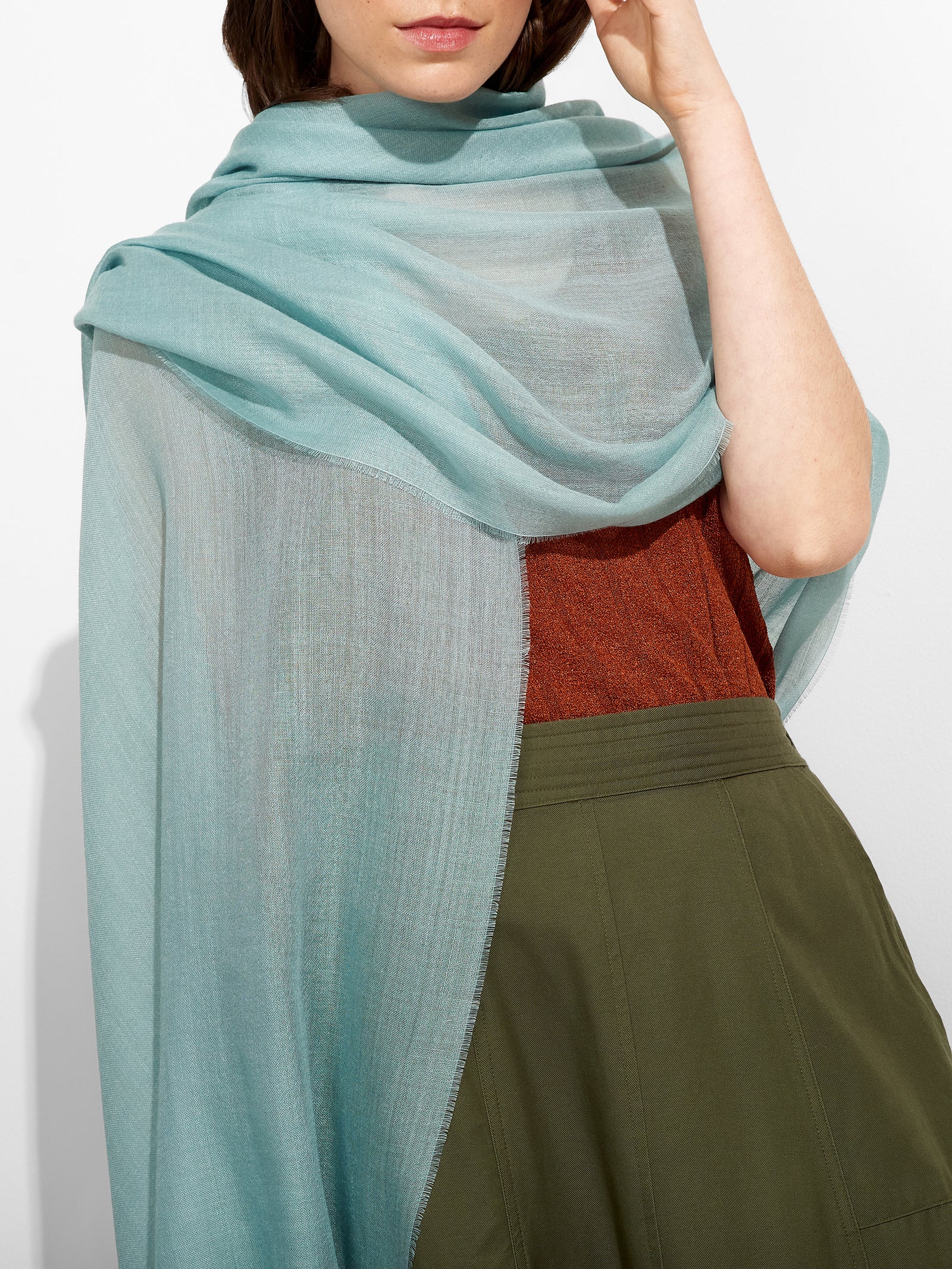 Alondra Shawl Baby Alpaca Color Blue