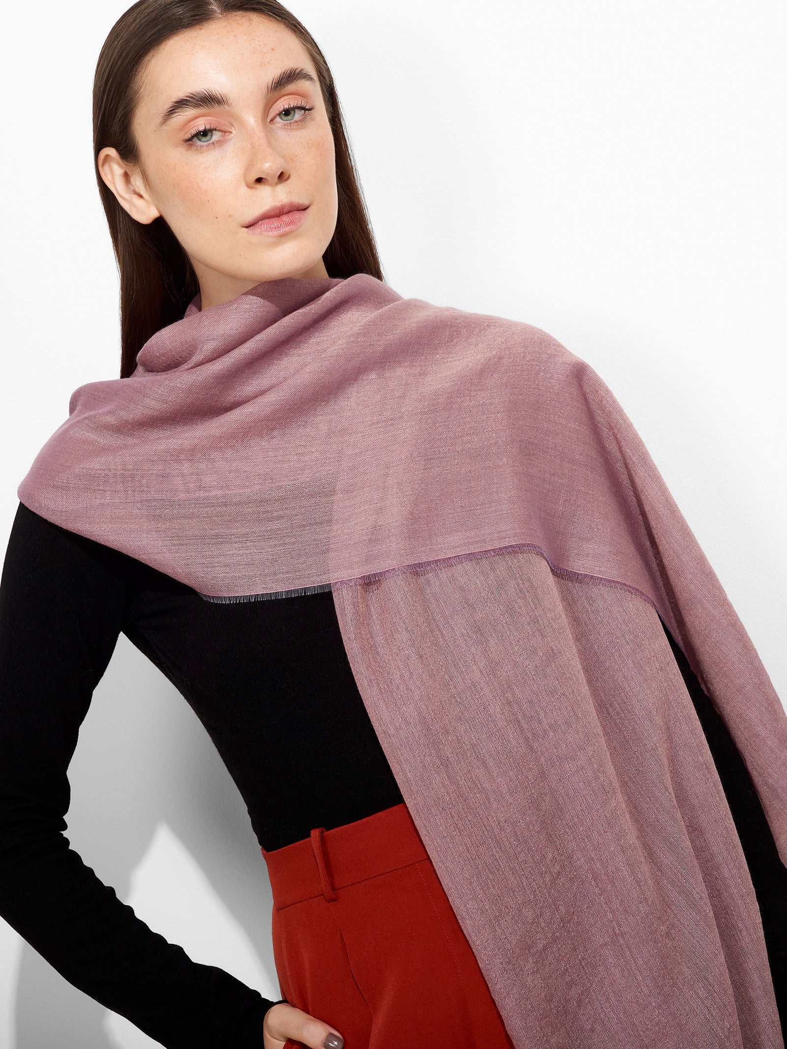 Zaina Chal Bebé Alpaca Color Púrpura