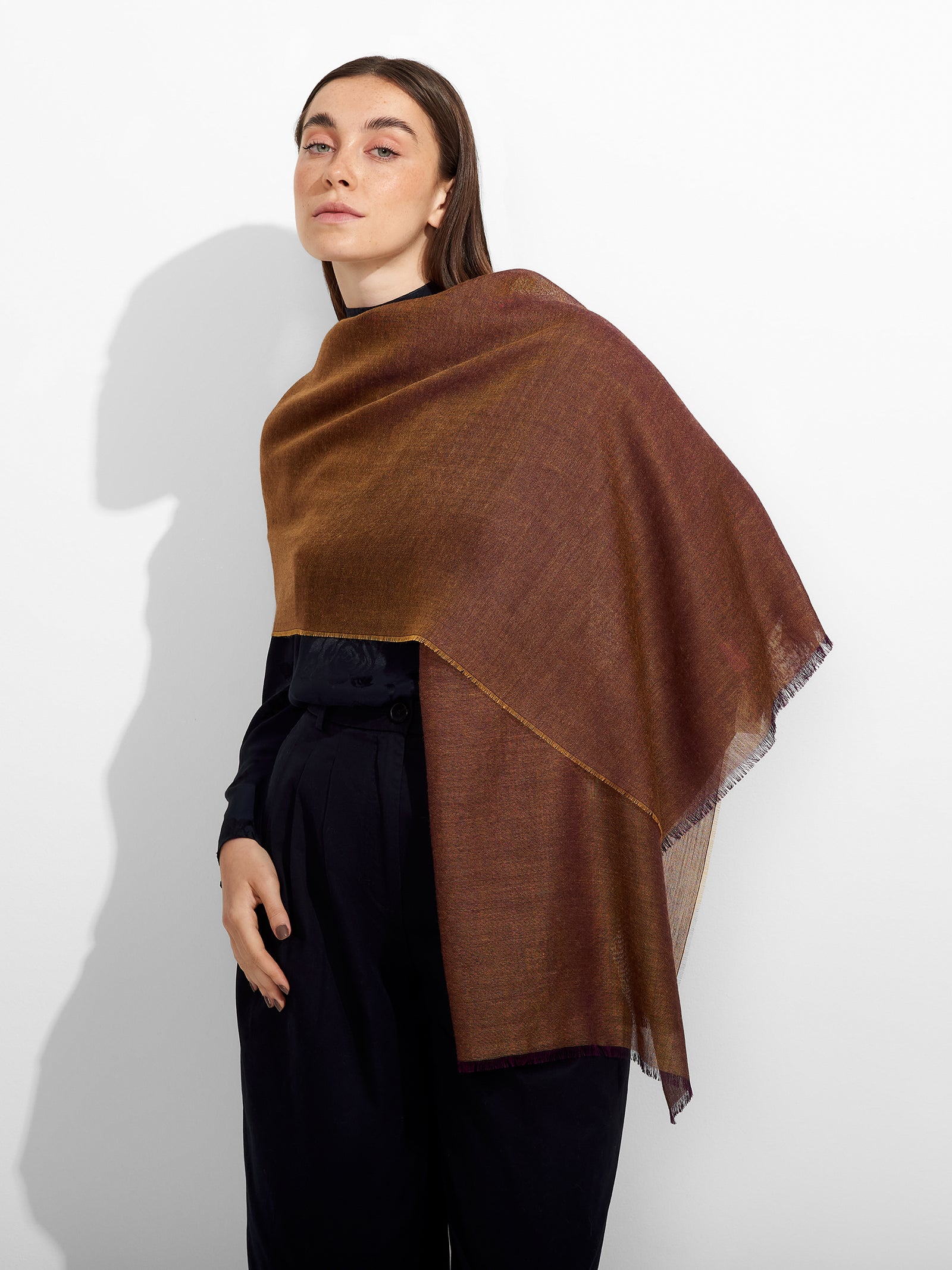 Zaina Mantón Baby Alpaca Color Marrón