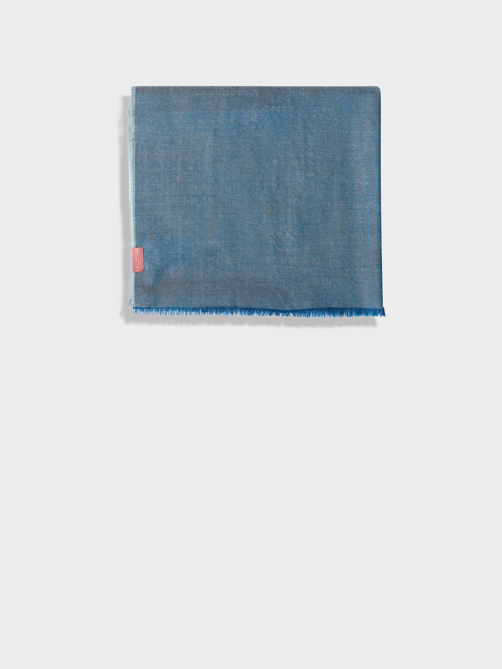 Zaina Shawl Baby Alpaca Color Azul Claro