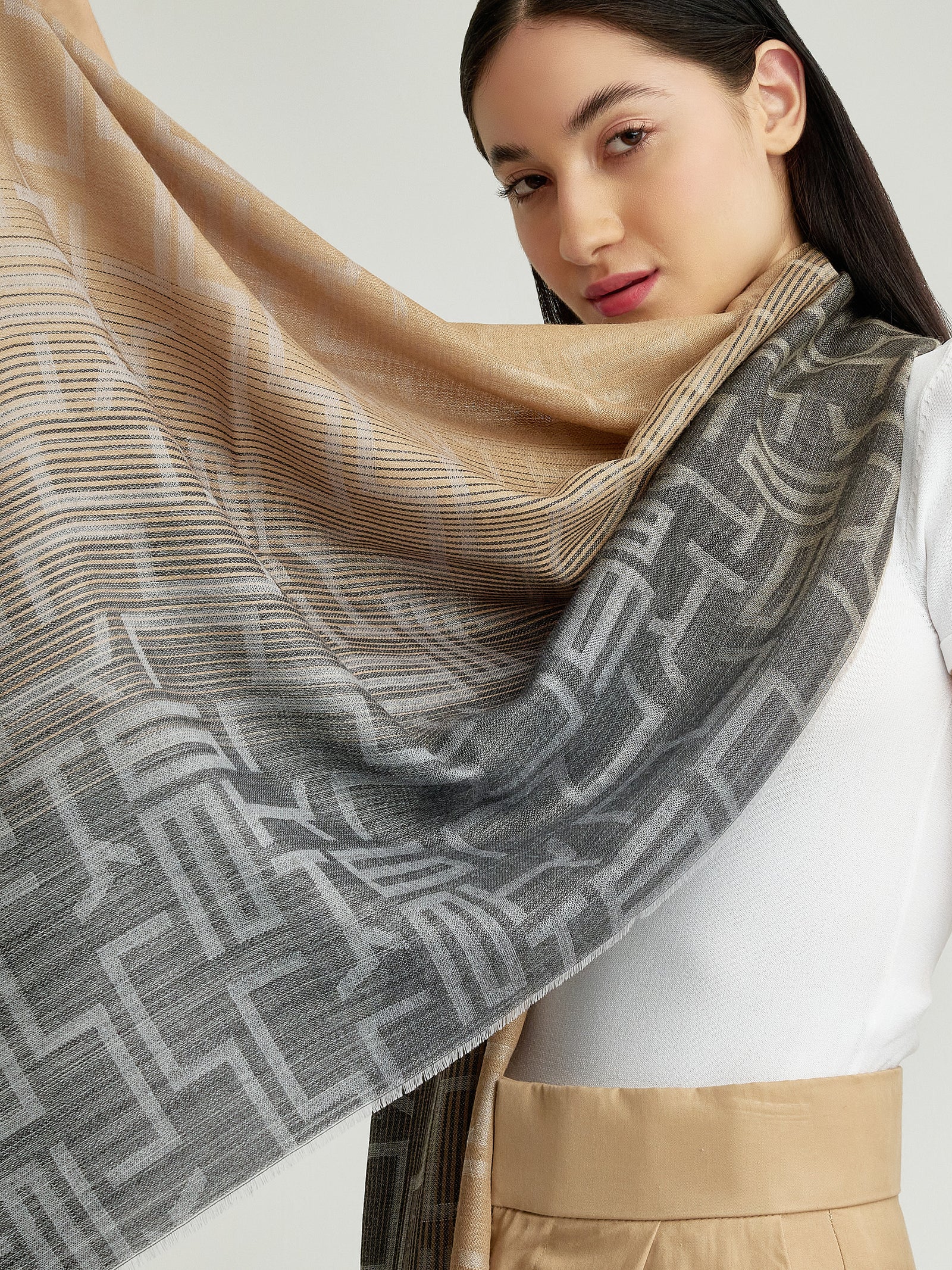 Wasser Shawl Baby Alpaca Color Grey
