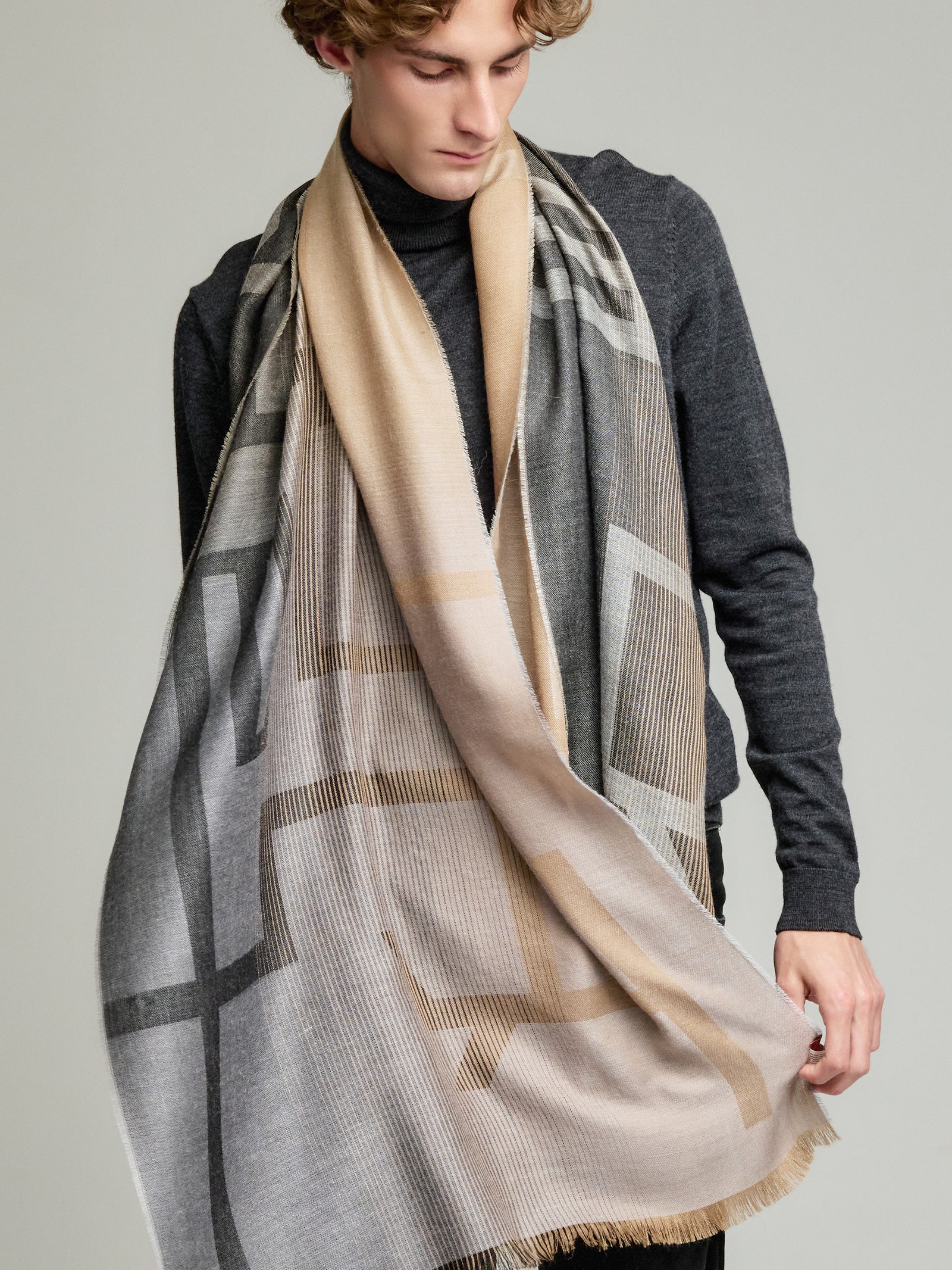 Yrati Shawl Baby Alpaca Color Black