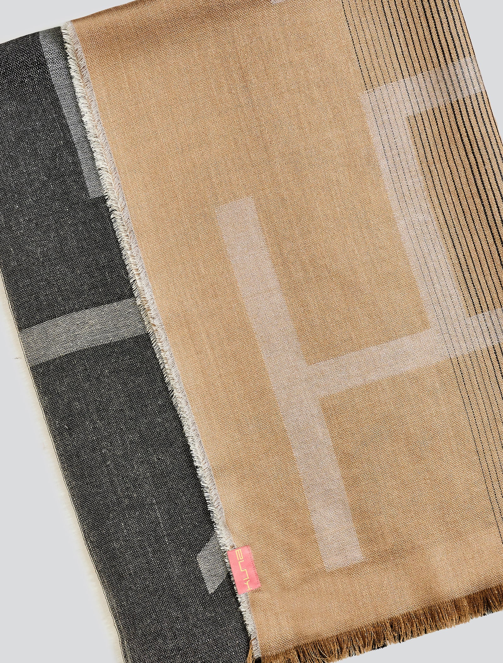Yrati Shawl Baby Alpaca Color Black