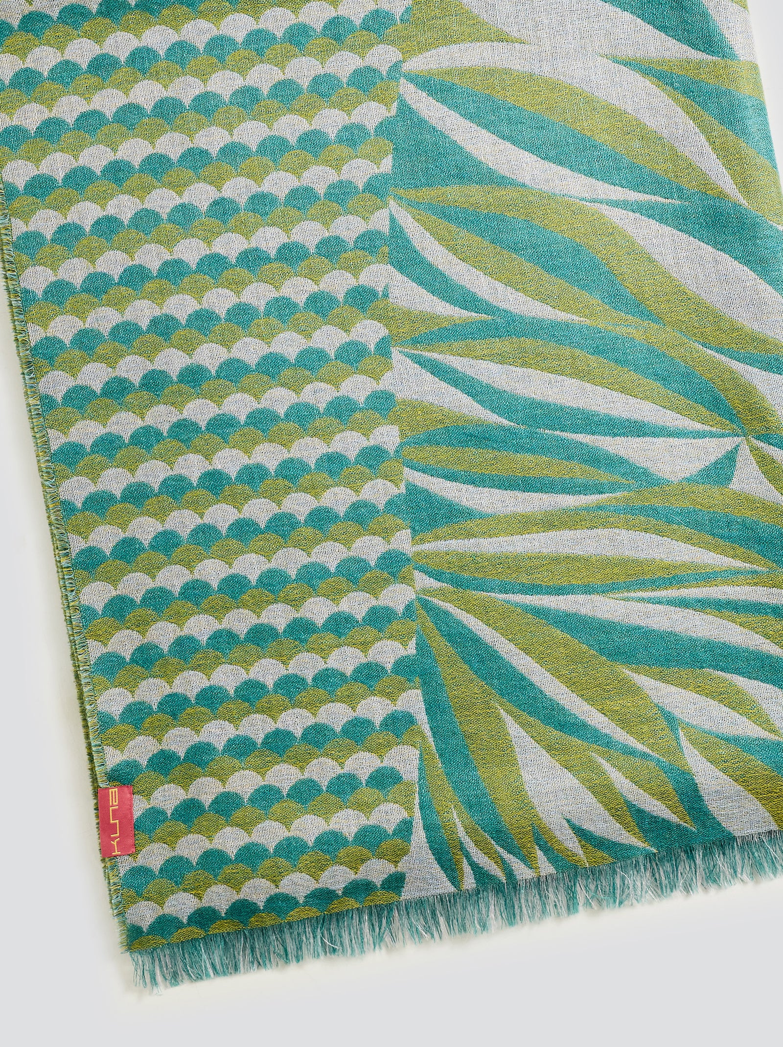 Ysily Shawl Baby Alpaca Color Green