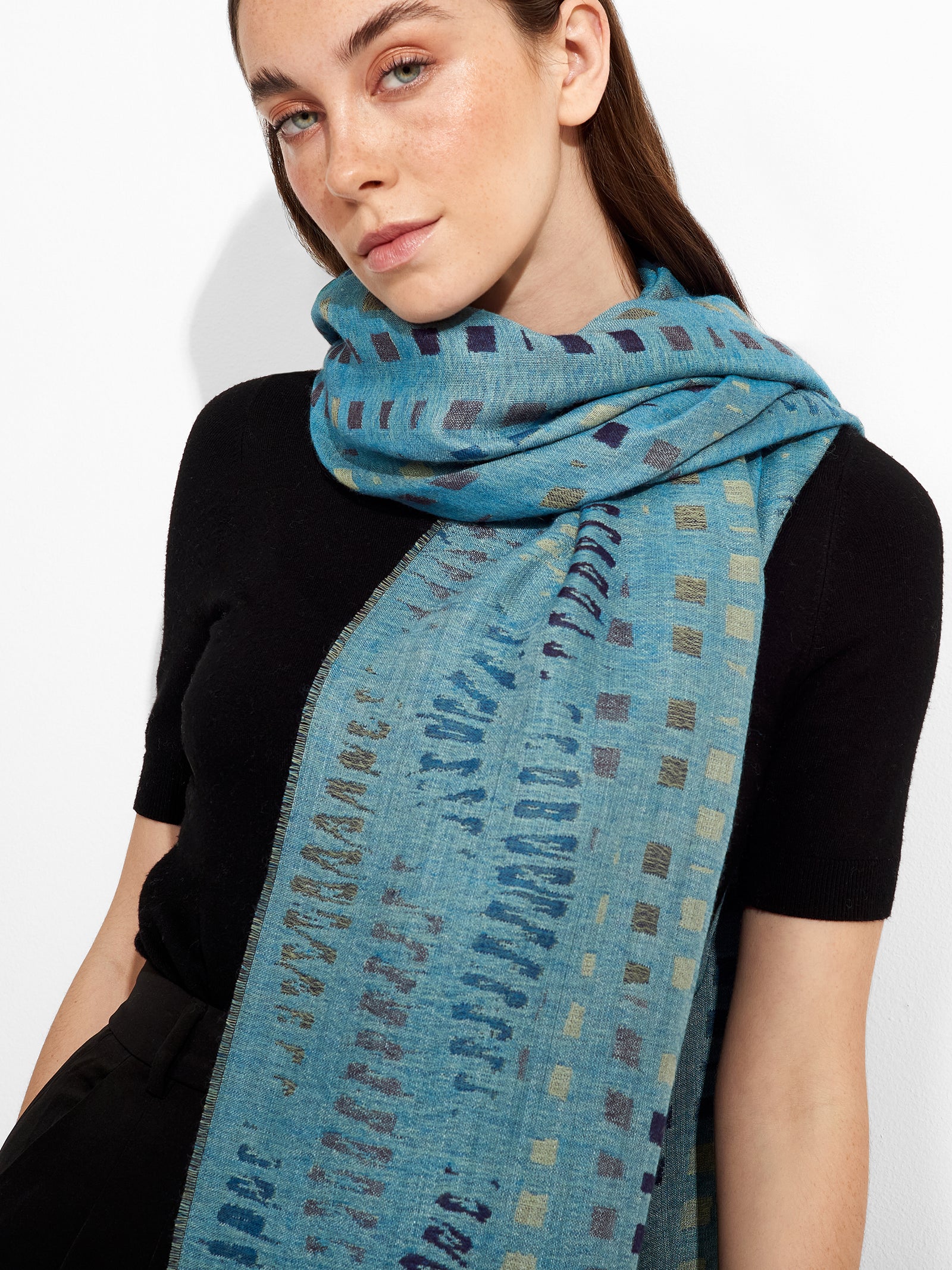 Zane Shawl Baby Alpaca Color Blue