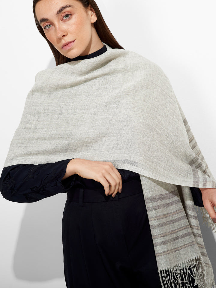 Mao Shawl Baby Alpaca Color Grey