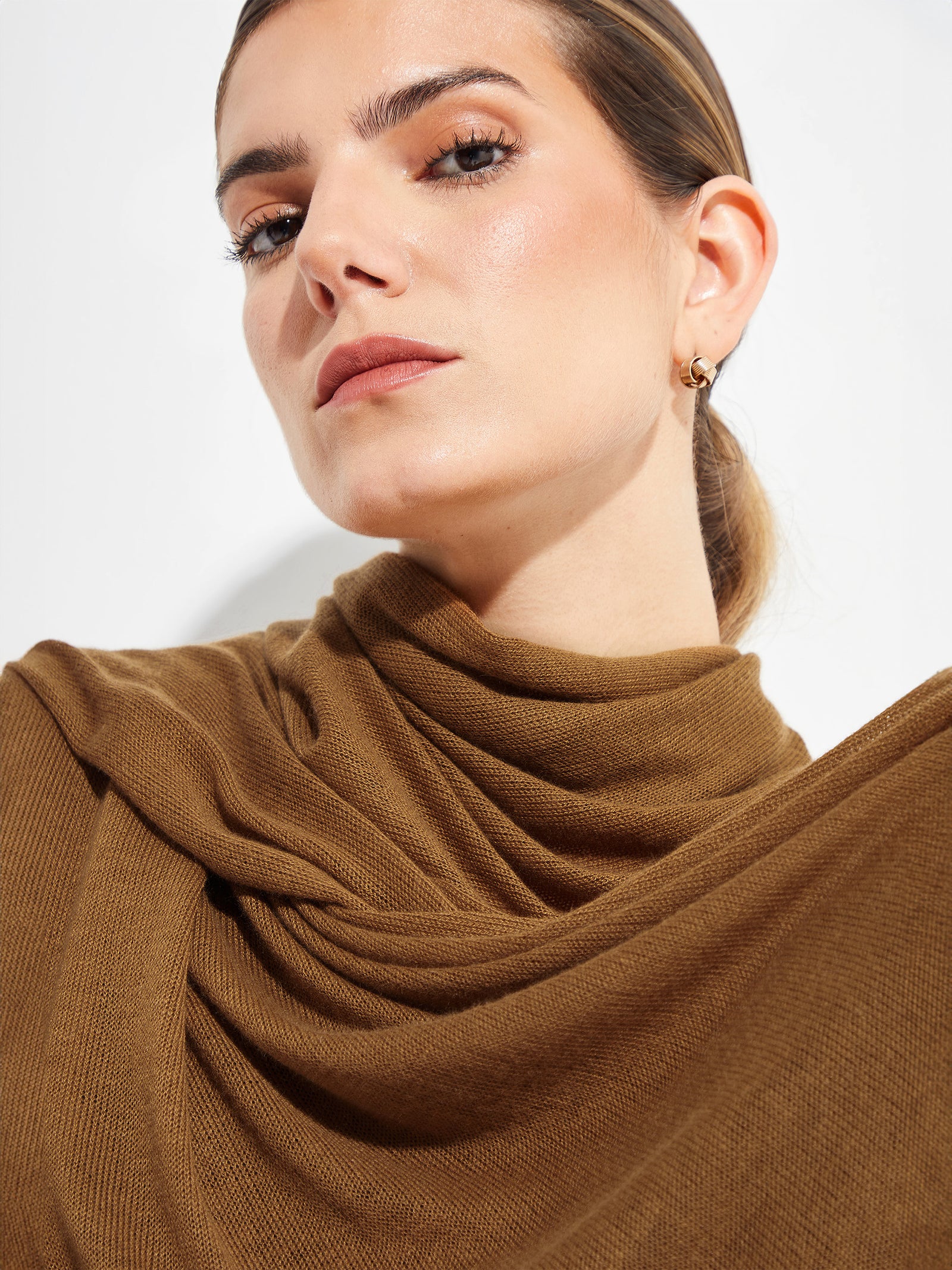 Bouveret Shawl Vikuna Color Vikuna