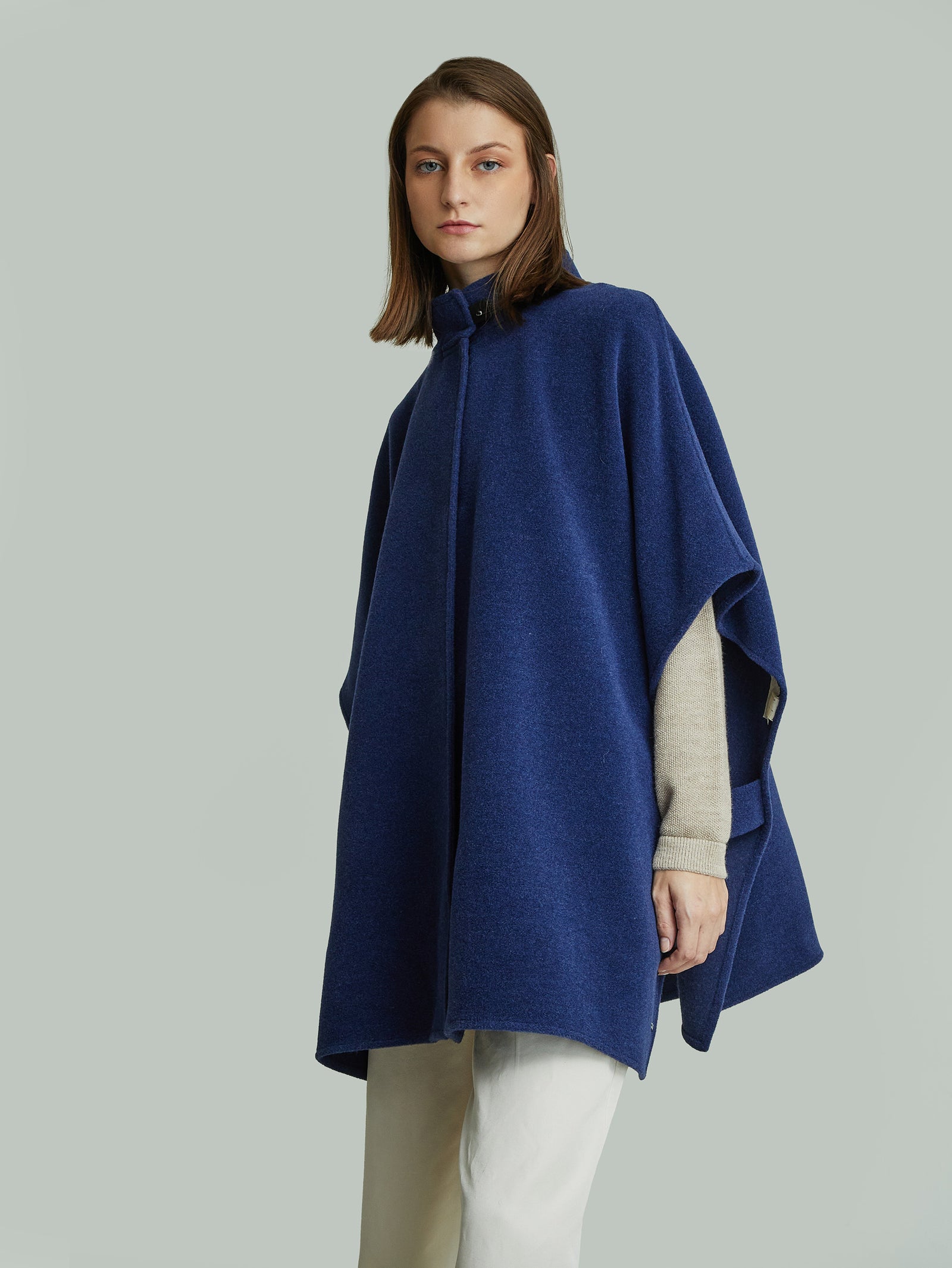 Yvonne Cape Baby Alpaca & Wool Color Blue