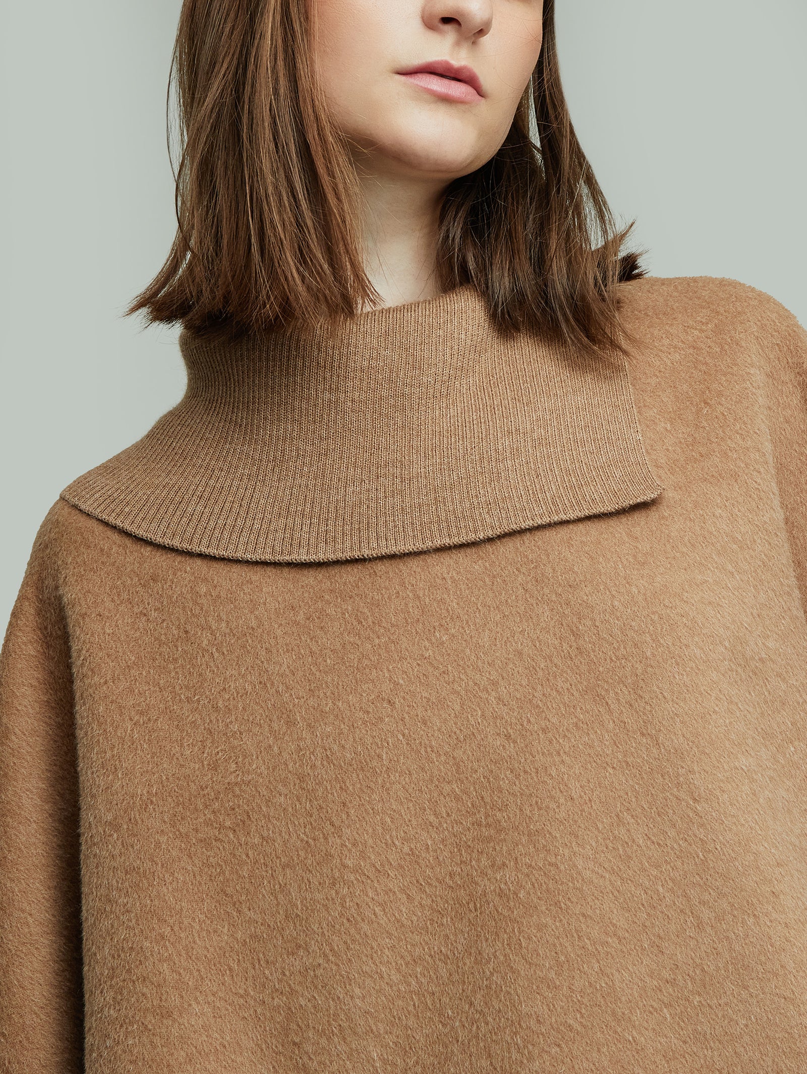 Yssey Capa Bebé Alpaca Color Camel