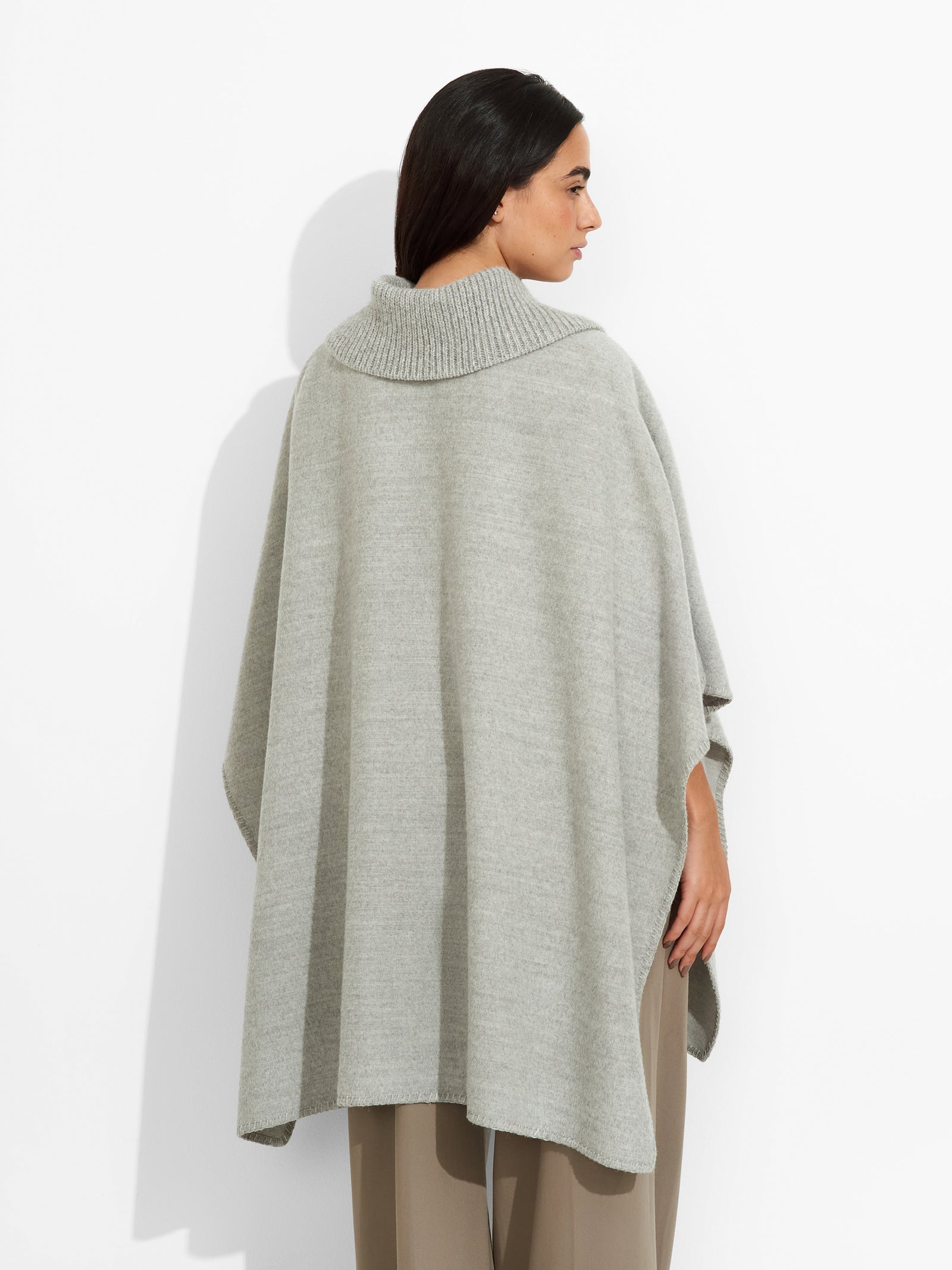 Zendaya  Baby Alpaca Color Brown