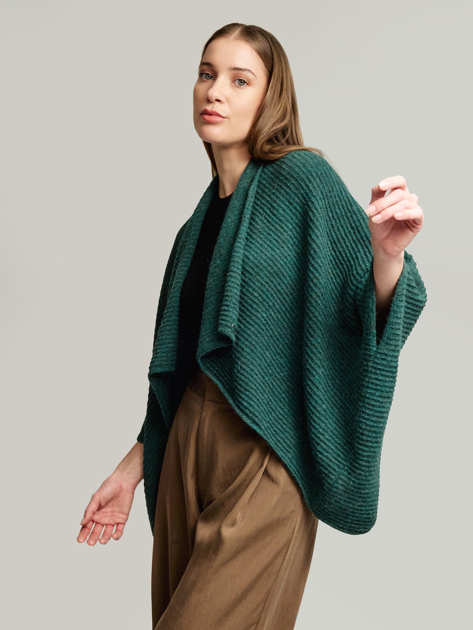 Poncho Tinaja Bebé Alpaca Color Verde