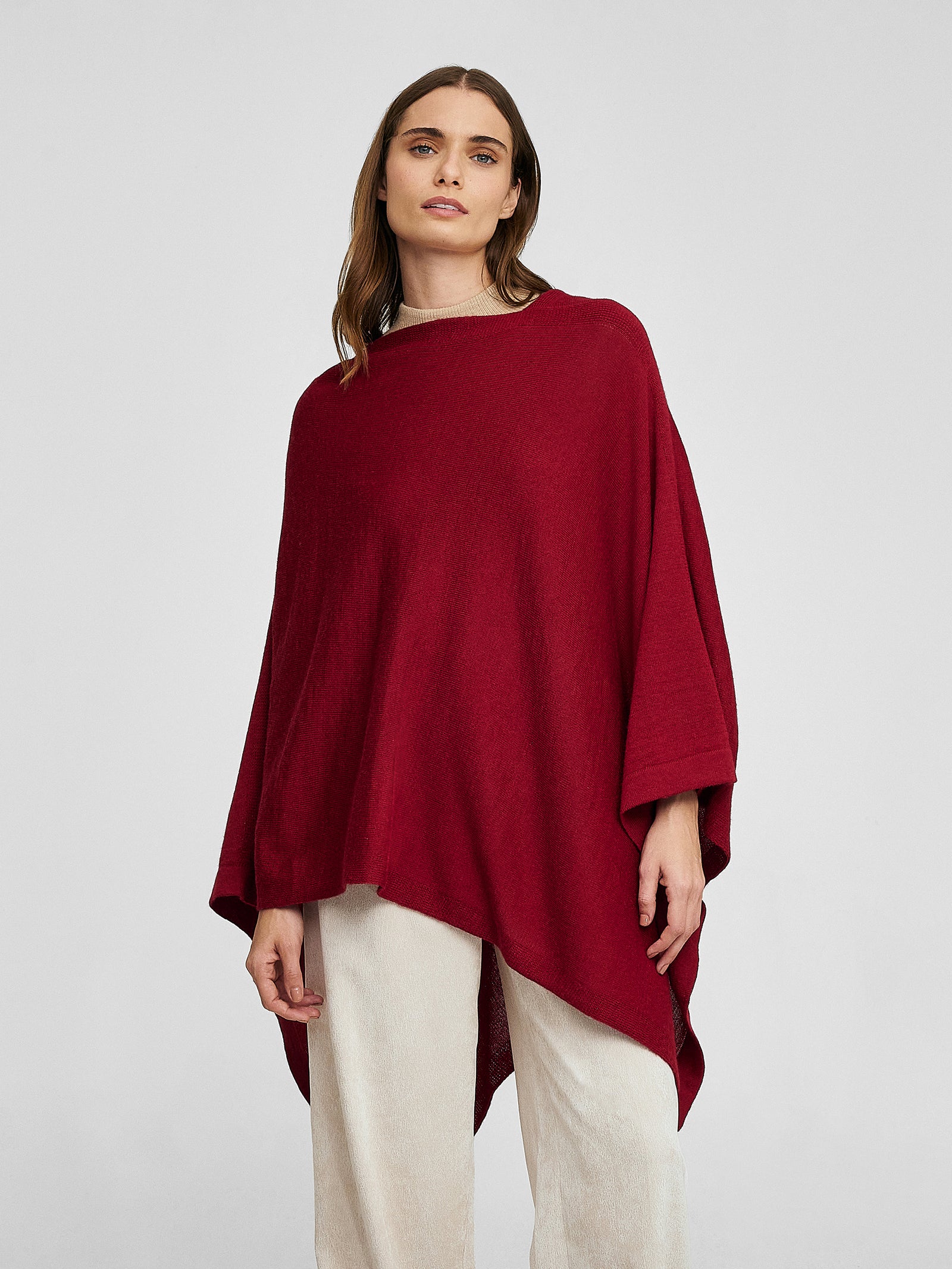 Poncho Almendra De Baby Alpaca Color Rumba