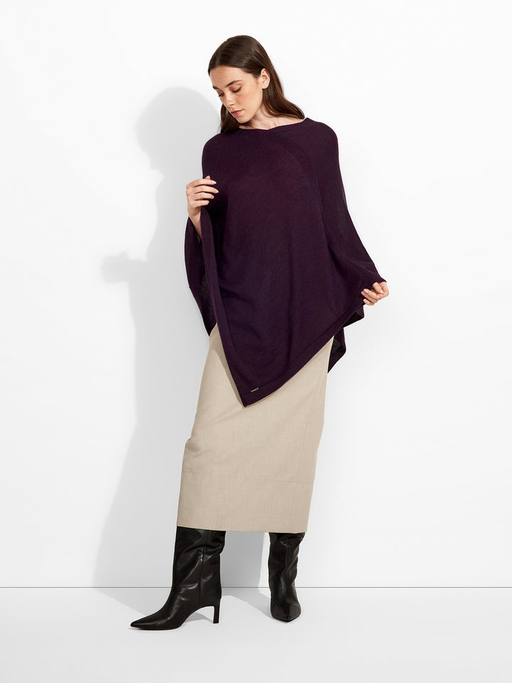 Almendra Poncho Bebé Alpaca Color Púrpura