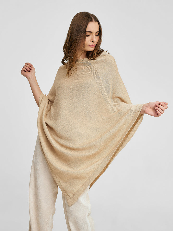 Poncho Almendra De Baby Alpaca Color Nomad