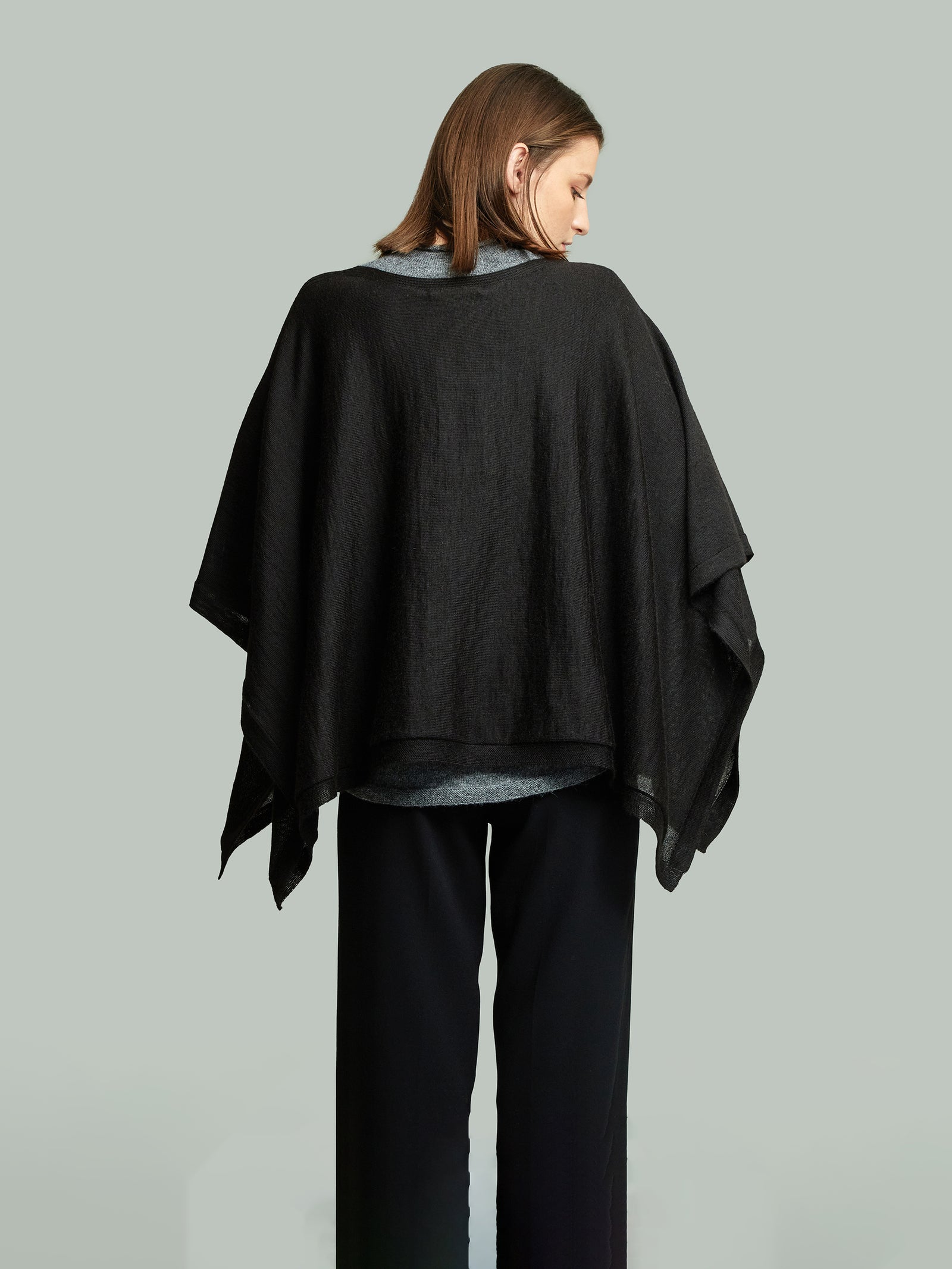 PONCHO BRITANY DE BABY ALPACA BLACK COLOR BLACK