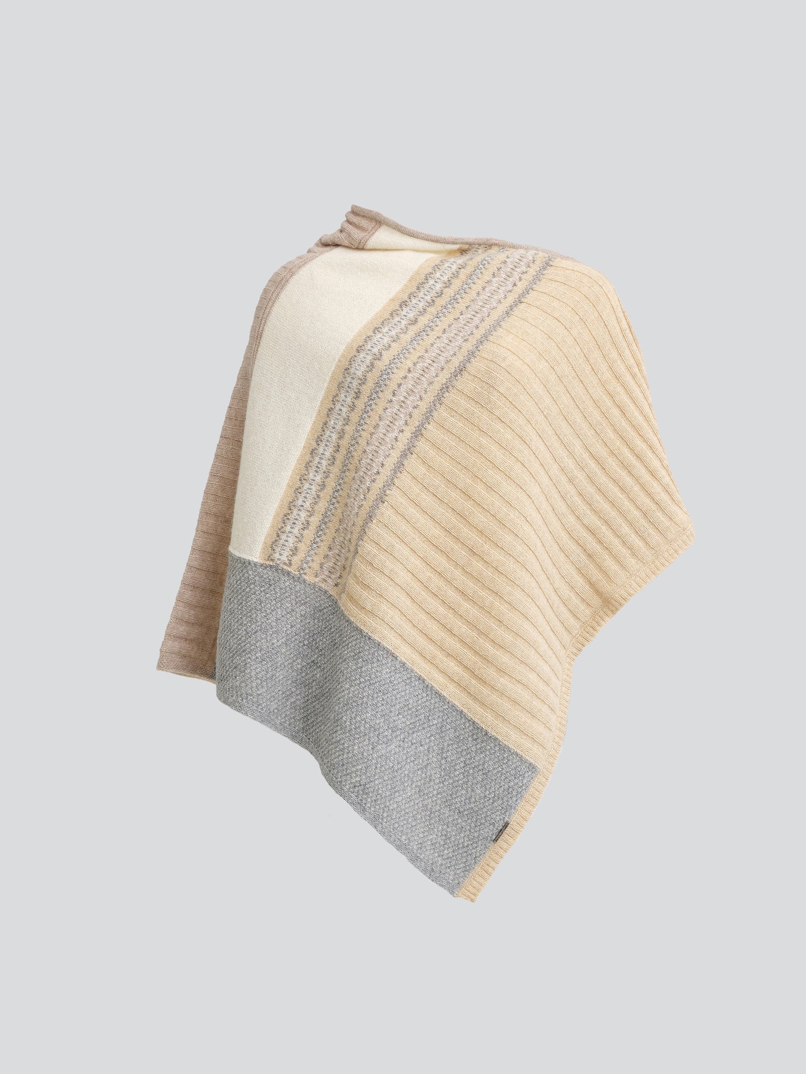Ysadora Poncho Bebé Alpaca Color Beige