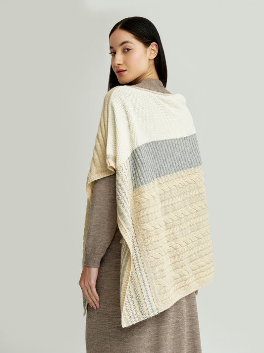 Ysadora Poncho Baby Alpaca Color Beige