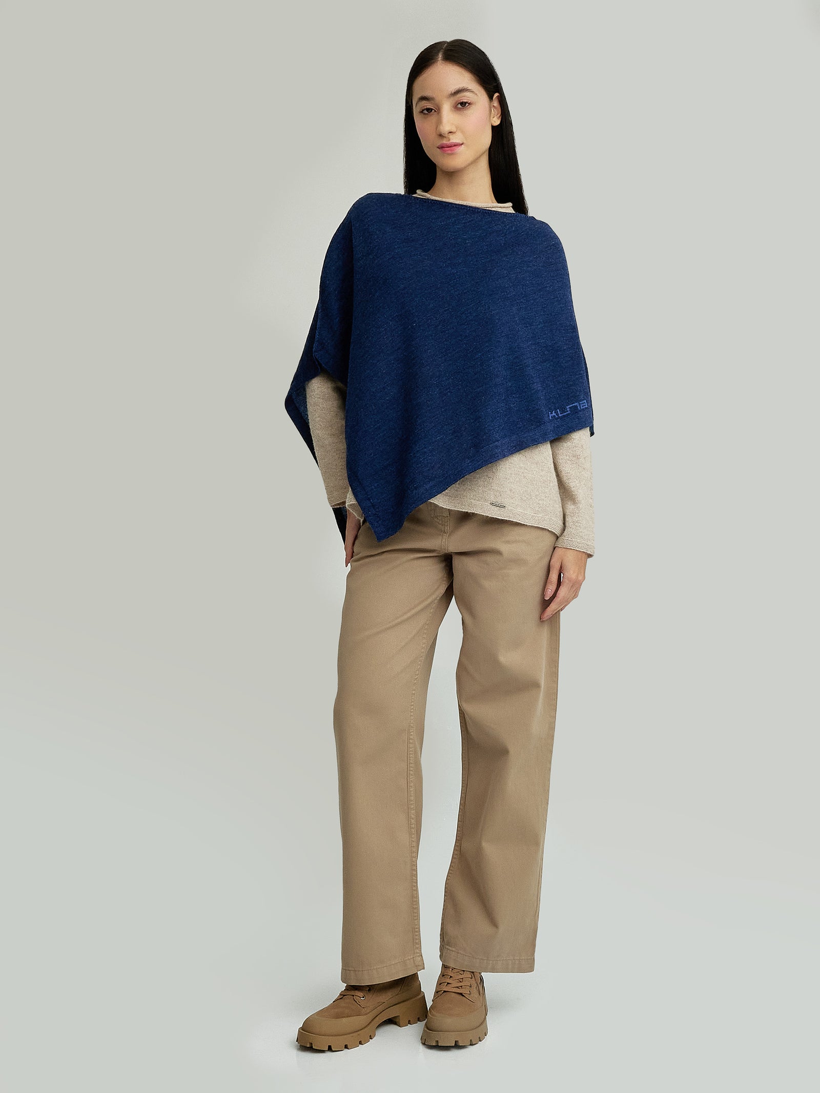 Yura Poncho Baby Alpaca Color Blue