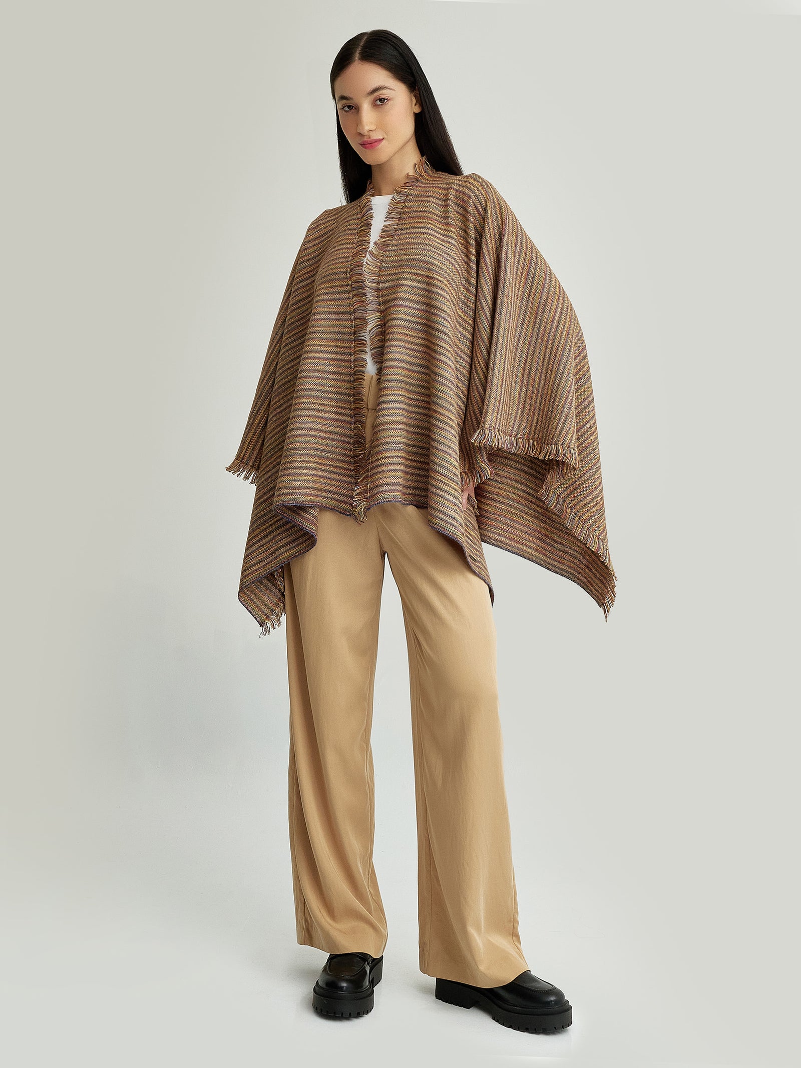 Yudith Poncho Baby Alpaca Color Brown