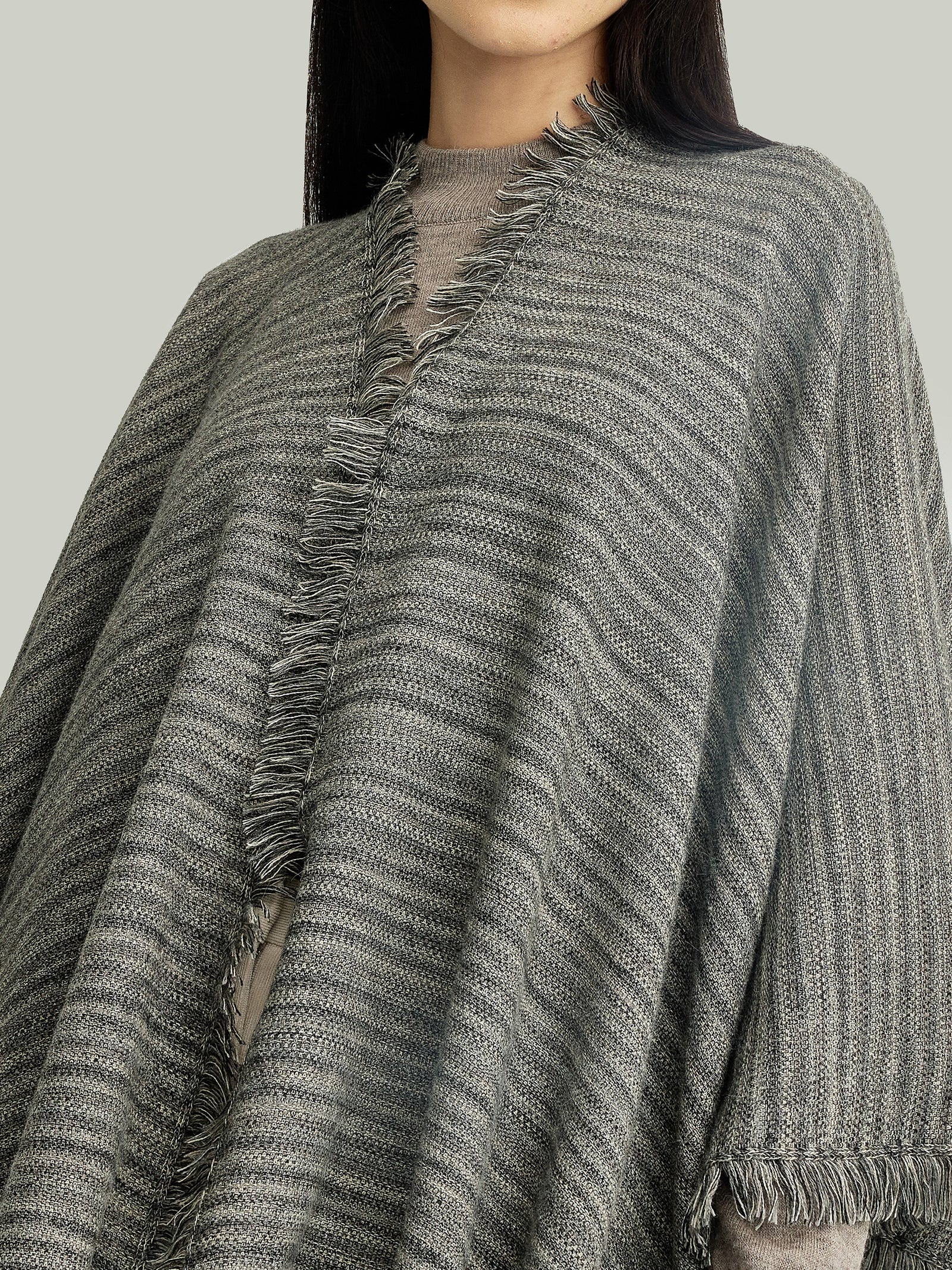 Yudith Poncho Baby Alpaca Color Beige