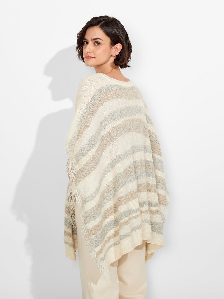 Poncho de Bebé de Alpaca Zegovia Color Crudo