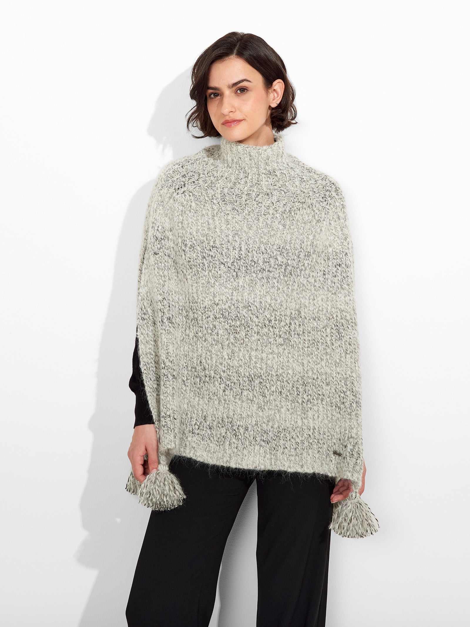 Zpazio Poncho Suri Alpaca Color Grey