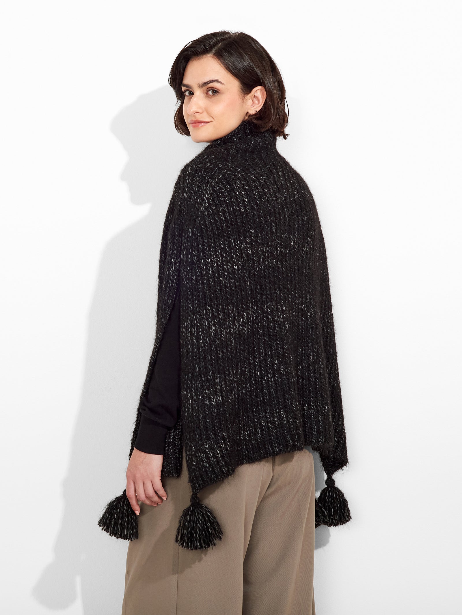 Zpazio Poncho Suri Alpaca Color Black