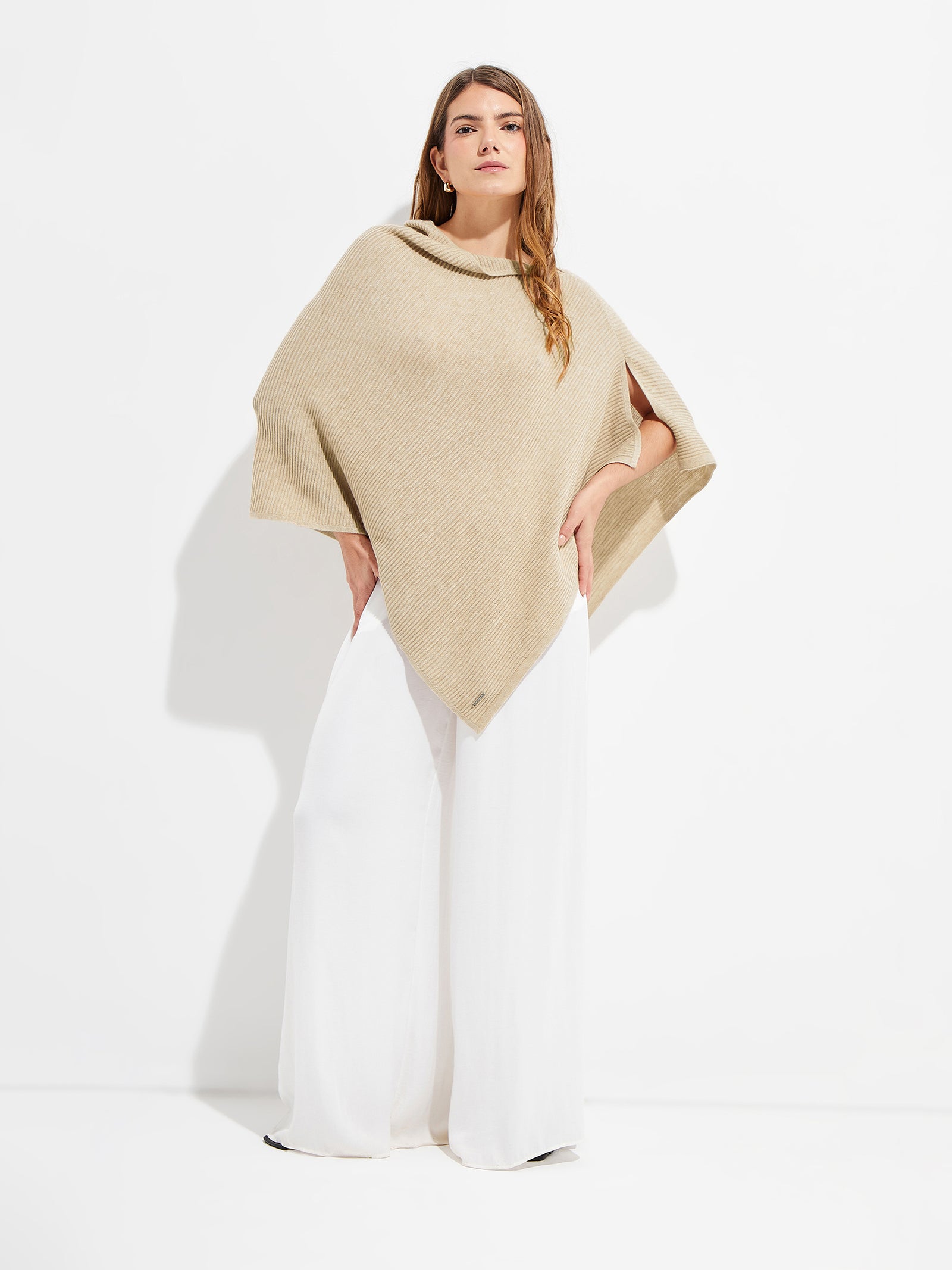 Ypanema Poncho Cotton Color Beige