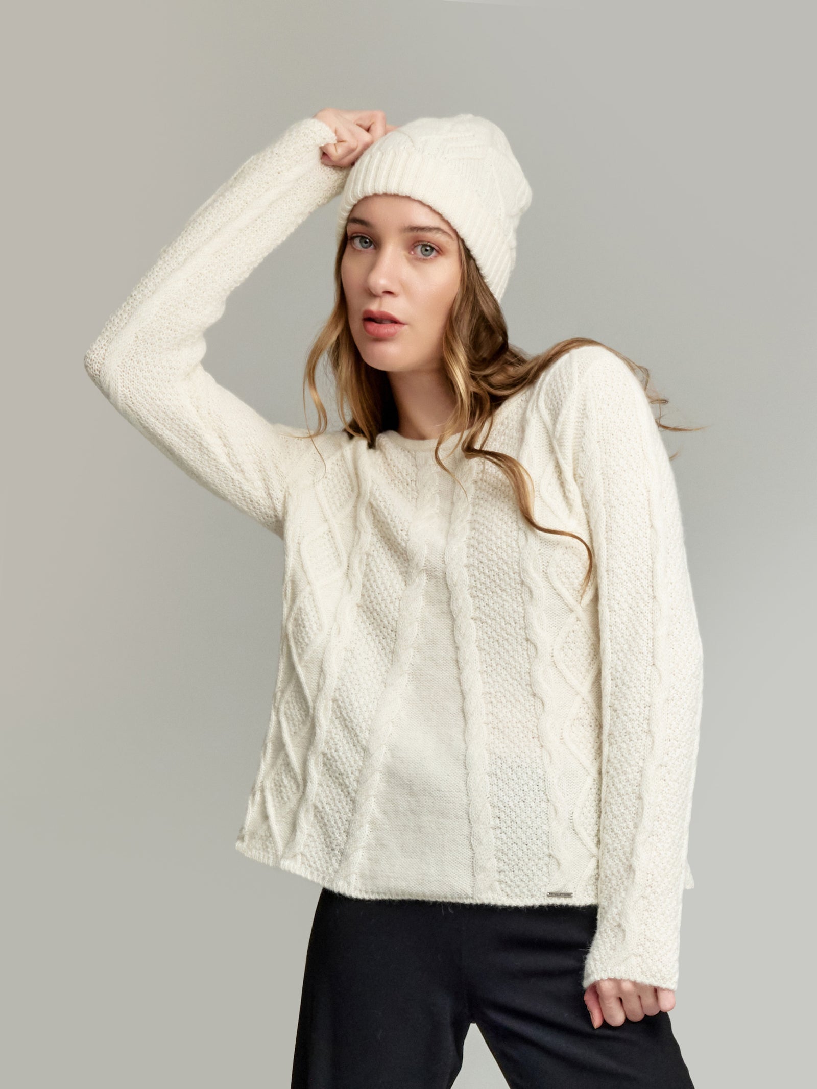 Yann Hat Baby Alpaca Color Ecru