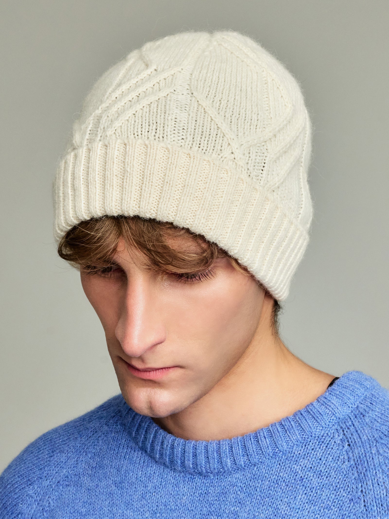Yann Hat Baby Alpaca Color Ecru