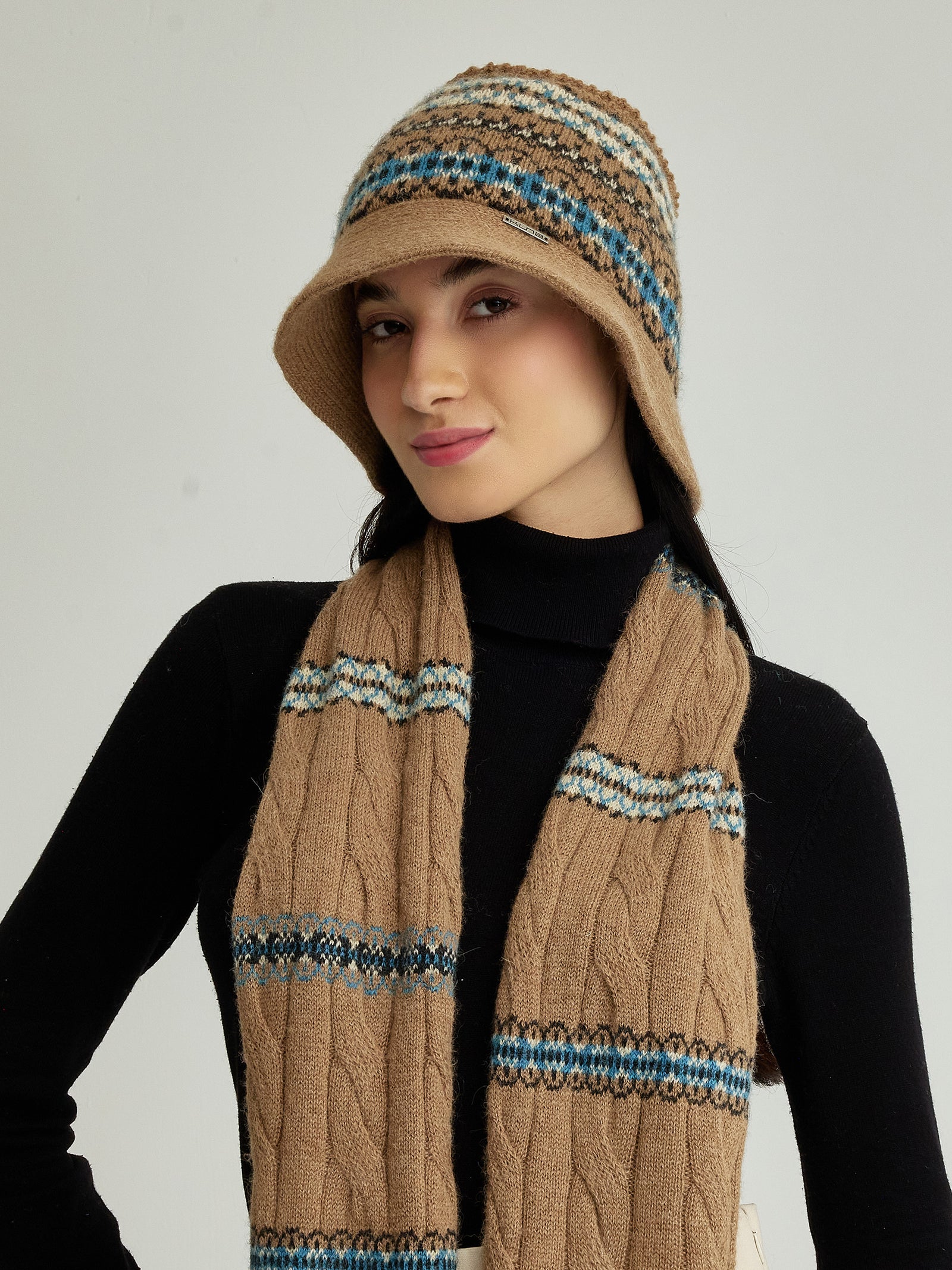 Sombrero de Cubo Yoke de Baby Alpaca Color Camel