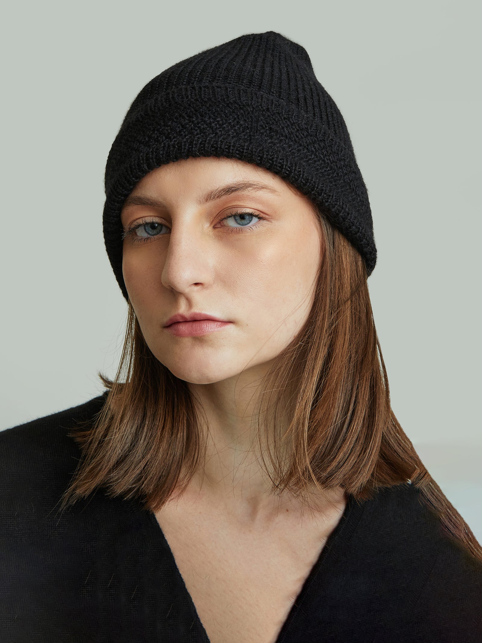 Gorro Bertie de baby alpaca, color negro