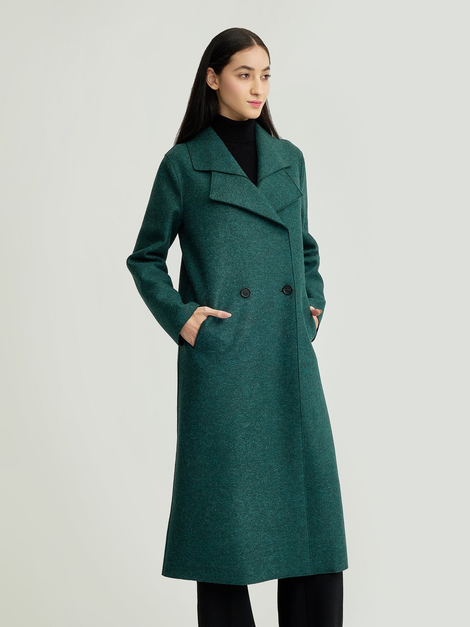Abrigo Yamay de alpaca color verde