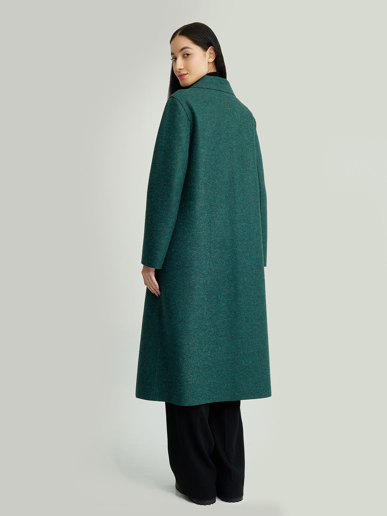 Abrigo Yamay de alpaca color verde