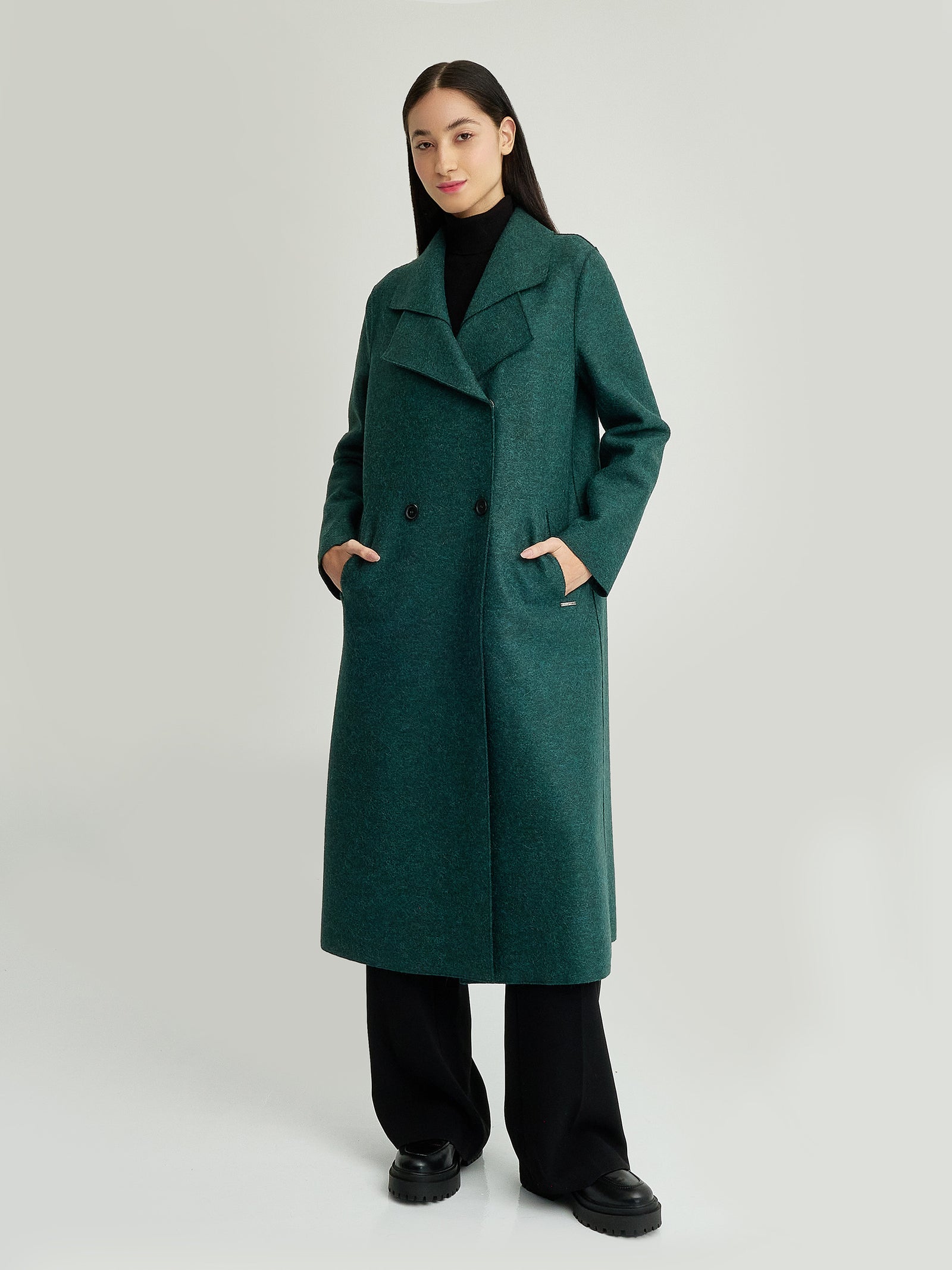 Abrigo Yamay de alpaca color verde
