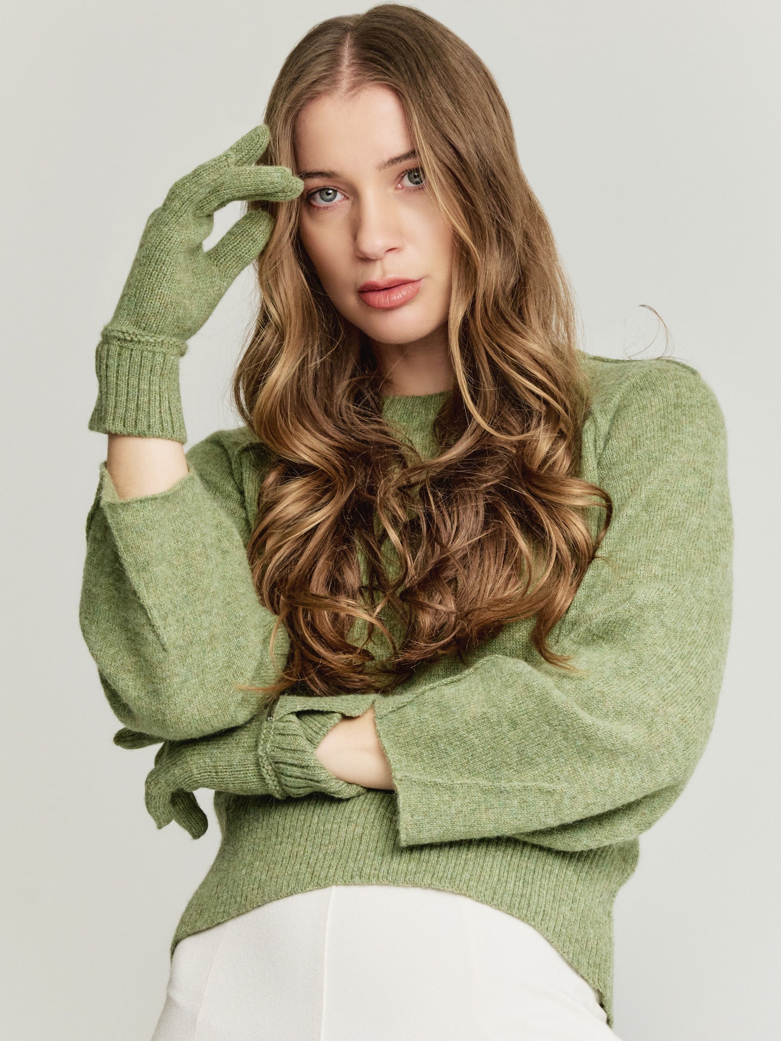 Yrma Gloves Baby Alpaca Color Green
