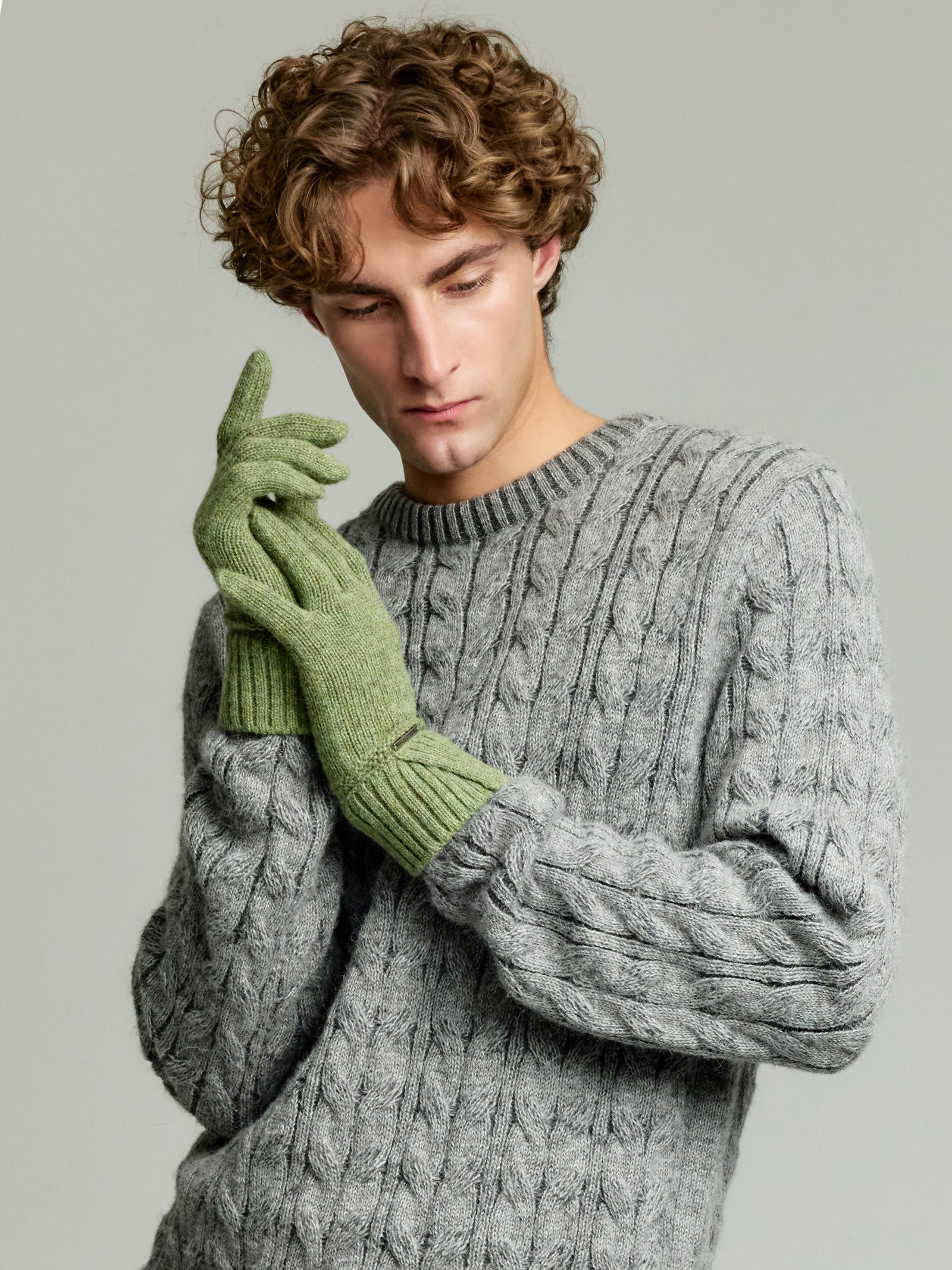 Yrma Gloves Baby Alpaca Color Green