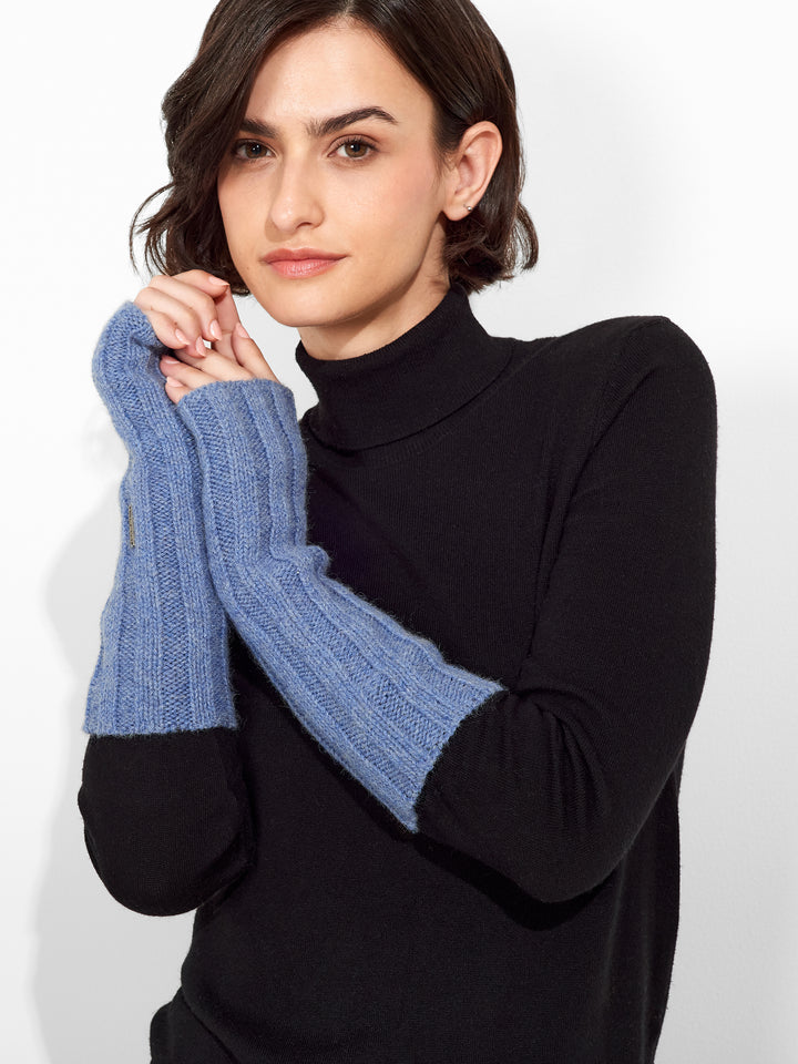 Zephir Gloves Baby Alpaca Color Ligth Blue