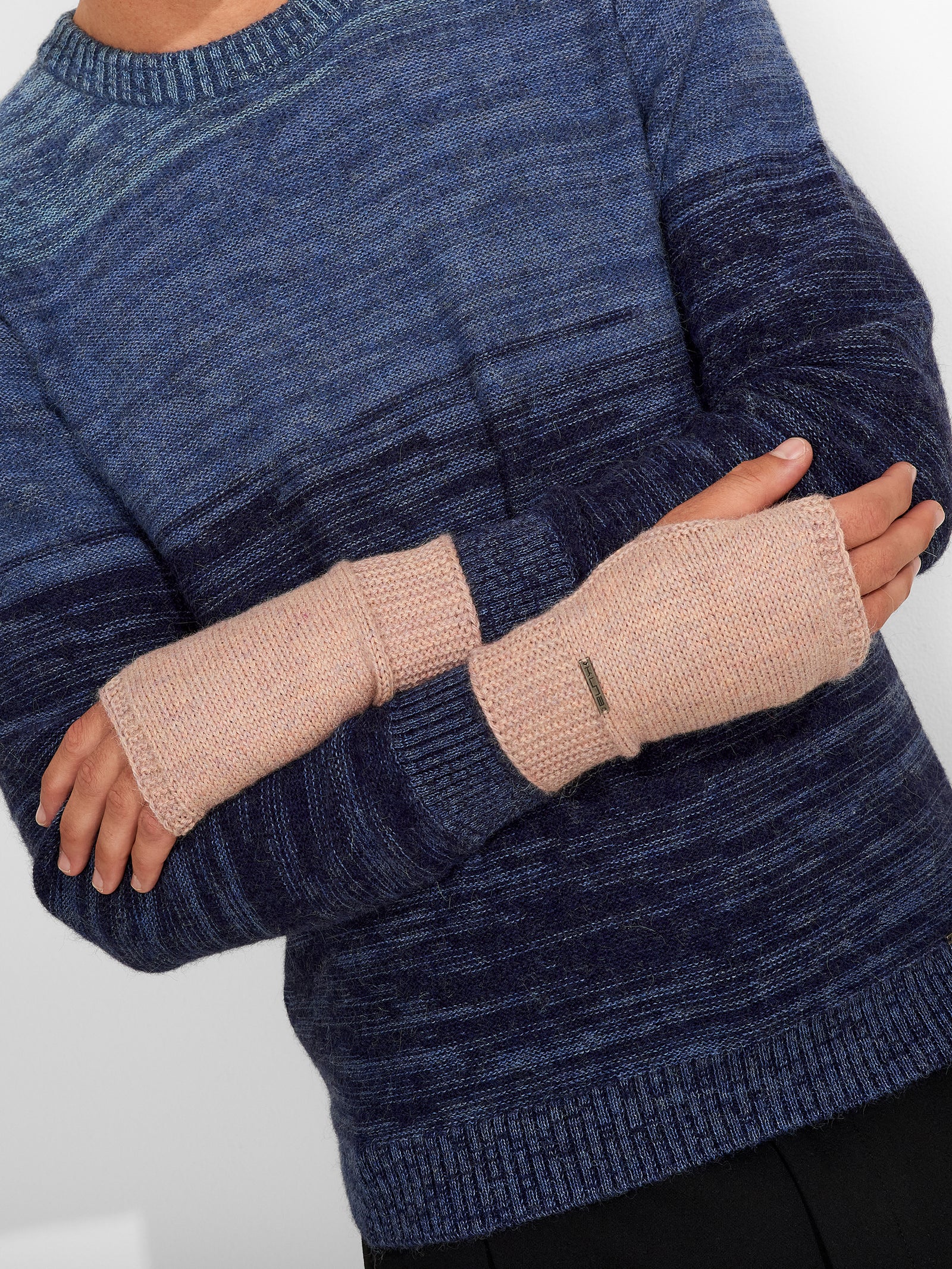Zafiro Gloves Baby Alpaca Color Pink