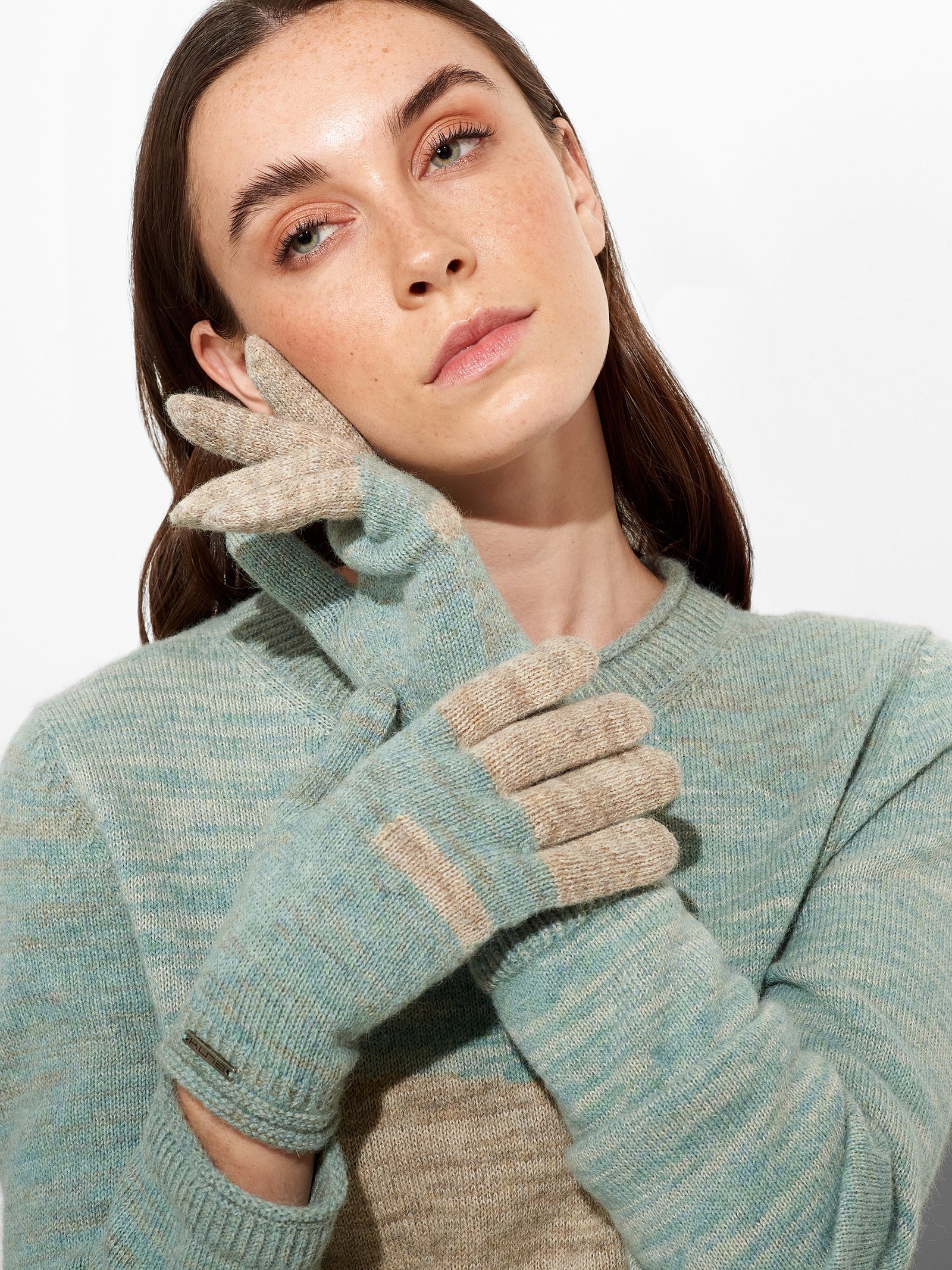 Guantes Zoe Bebé Alpaca Color Azul Claro