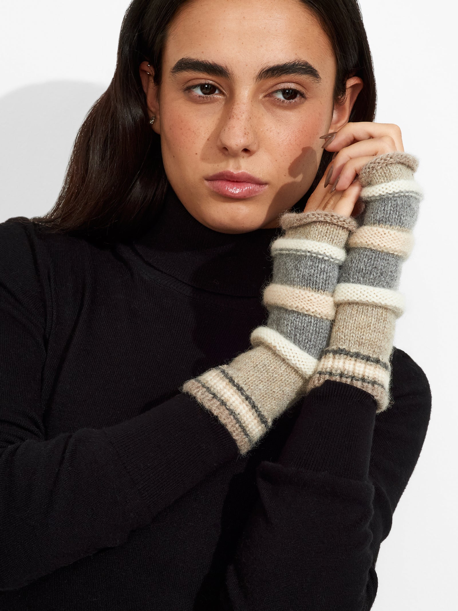 Zanni Gloves Baby Alpaca Color Beige