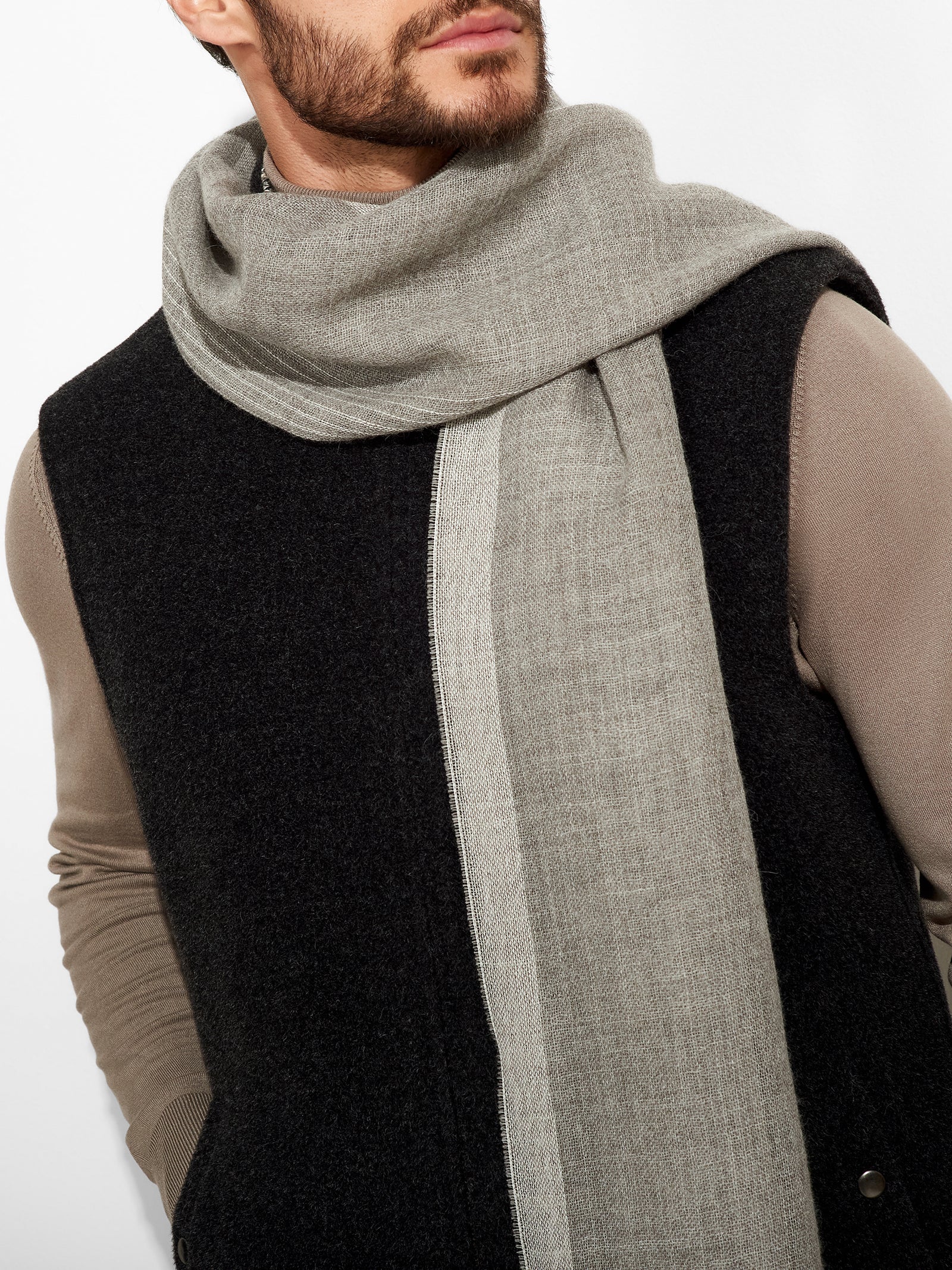 Chal Pesca Baby Alpaca Color Gris