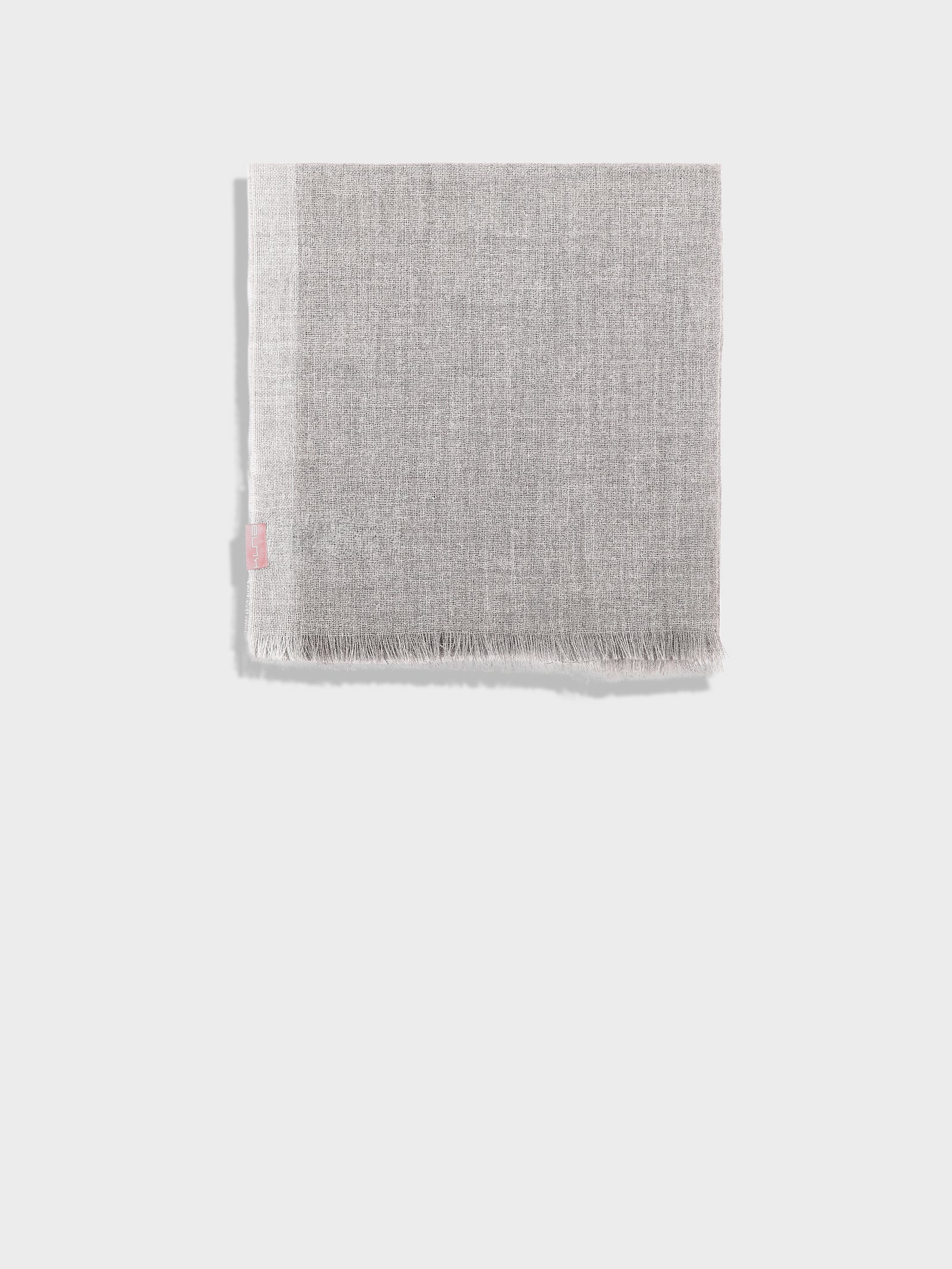 Chal de ron Baby Alpaca color gris