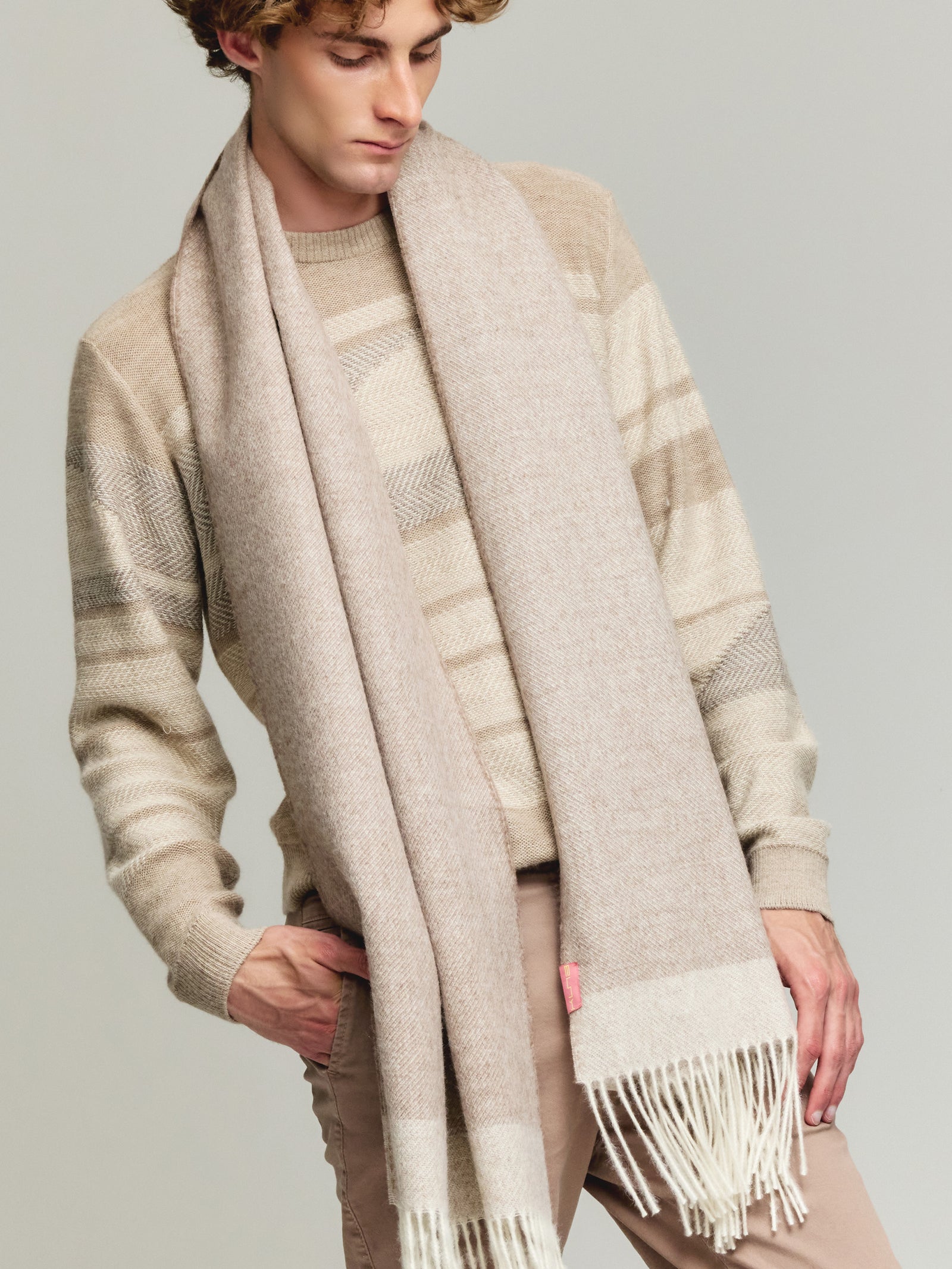 Yanely Shawl Baby Alpaca Color Brown